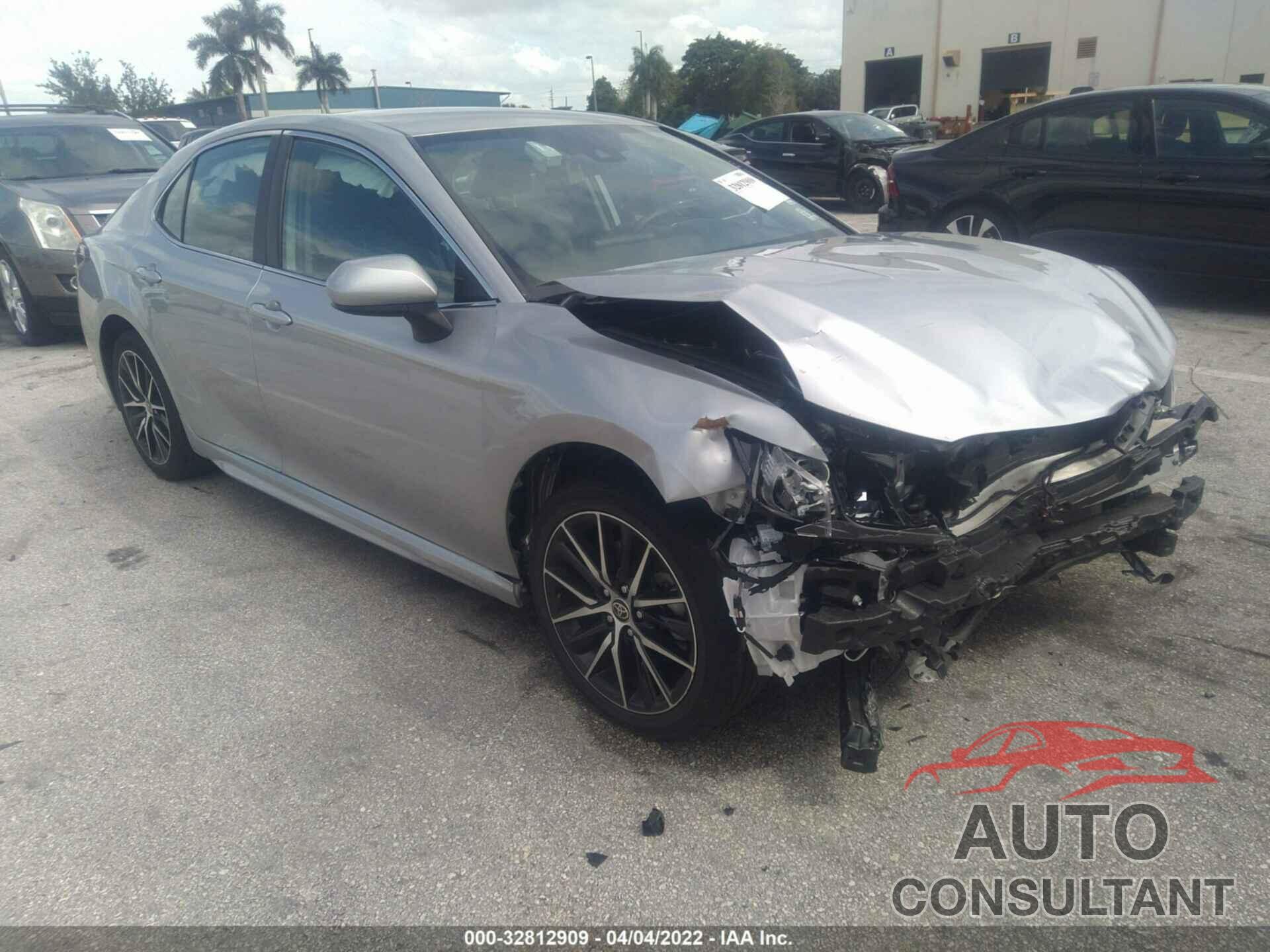TOYOTA CAMRY 2021 - 4T1G11AK7MU445119