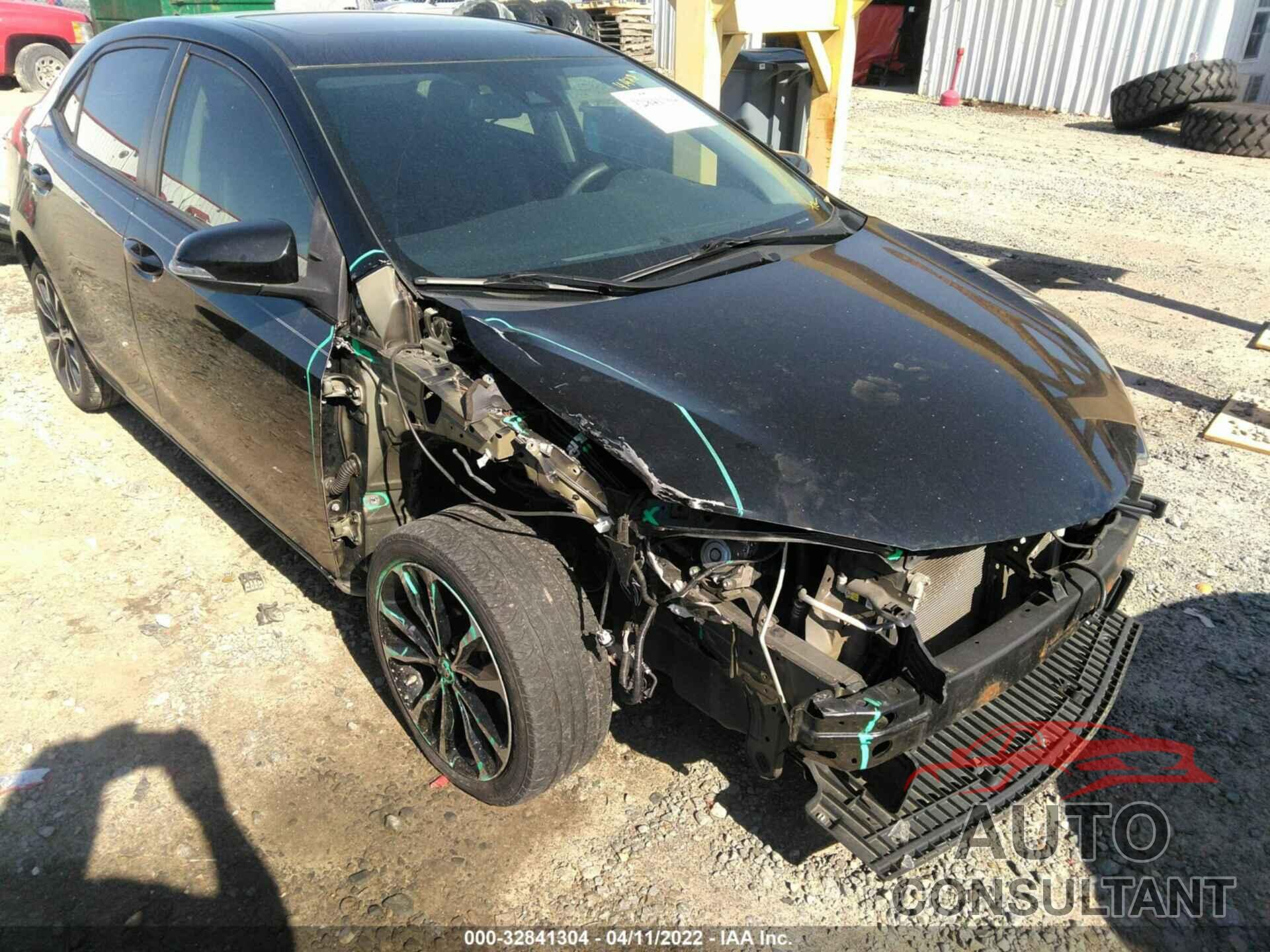 TOYOTA COROLLA 2018 - 5YFBURHE1JP819415