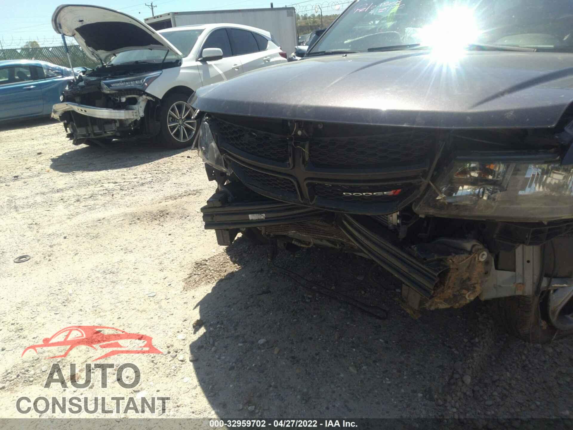 DODGE JOURNEY 2017 - 3C4PDCGB4HT648452