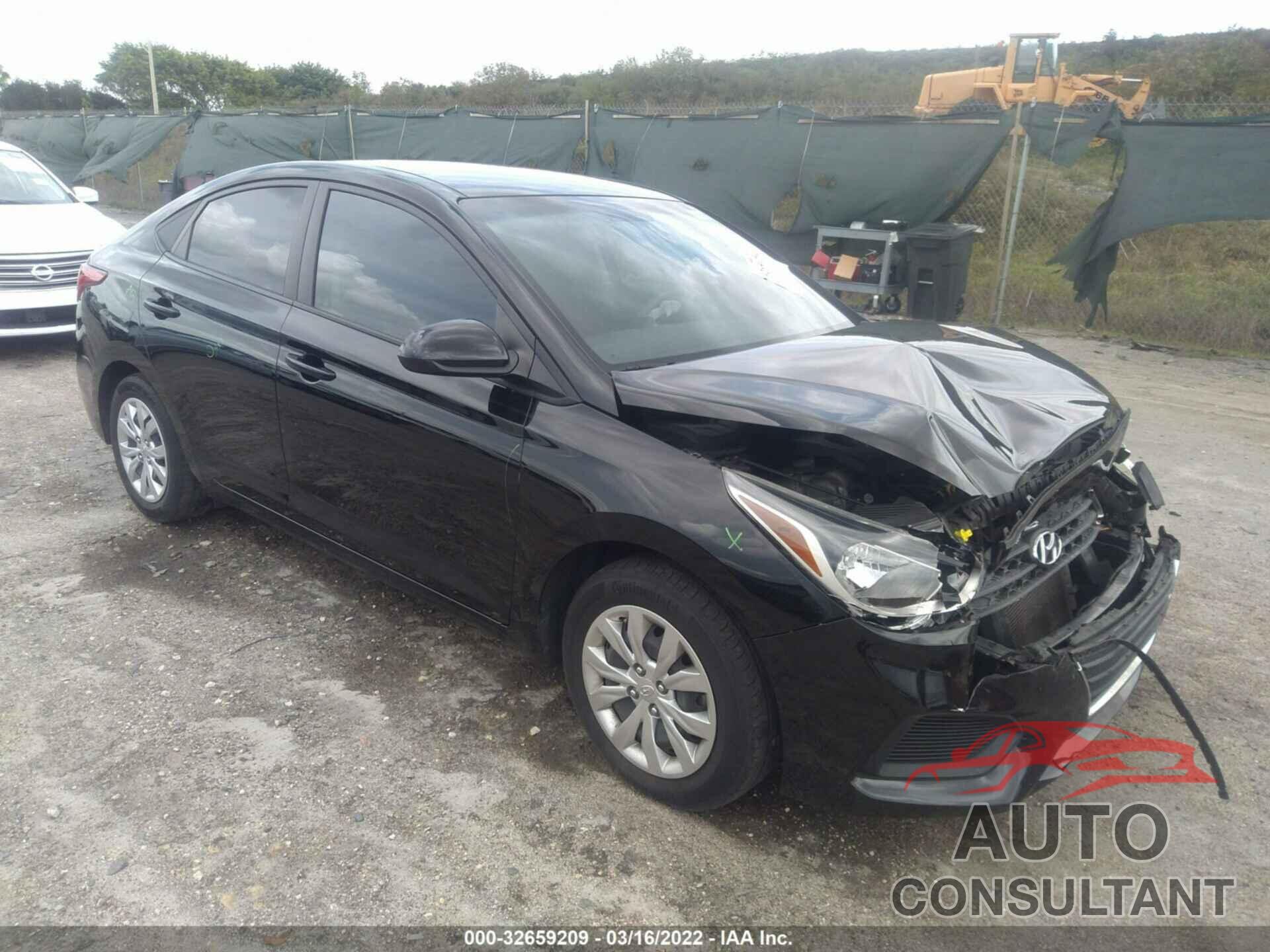 HYUNDAI ACCENT 2018 - 3KPC24A33JE032568