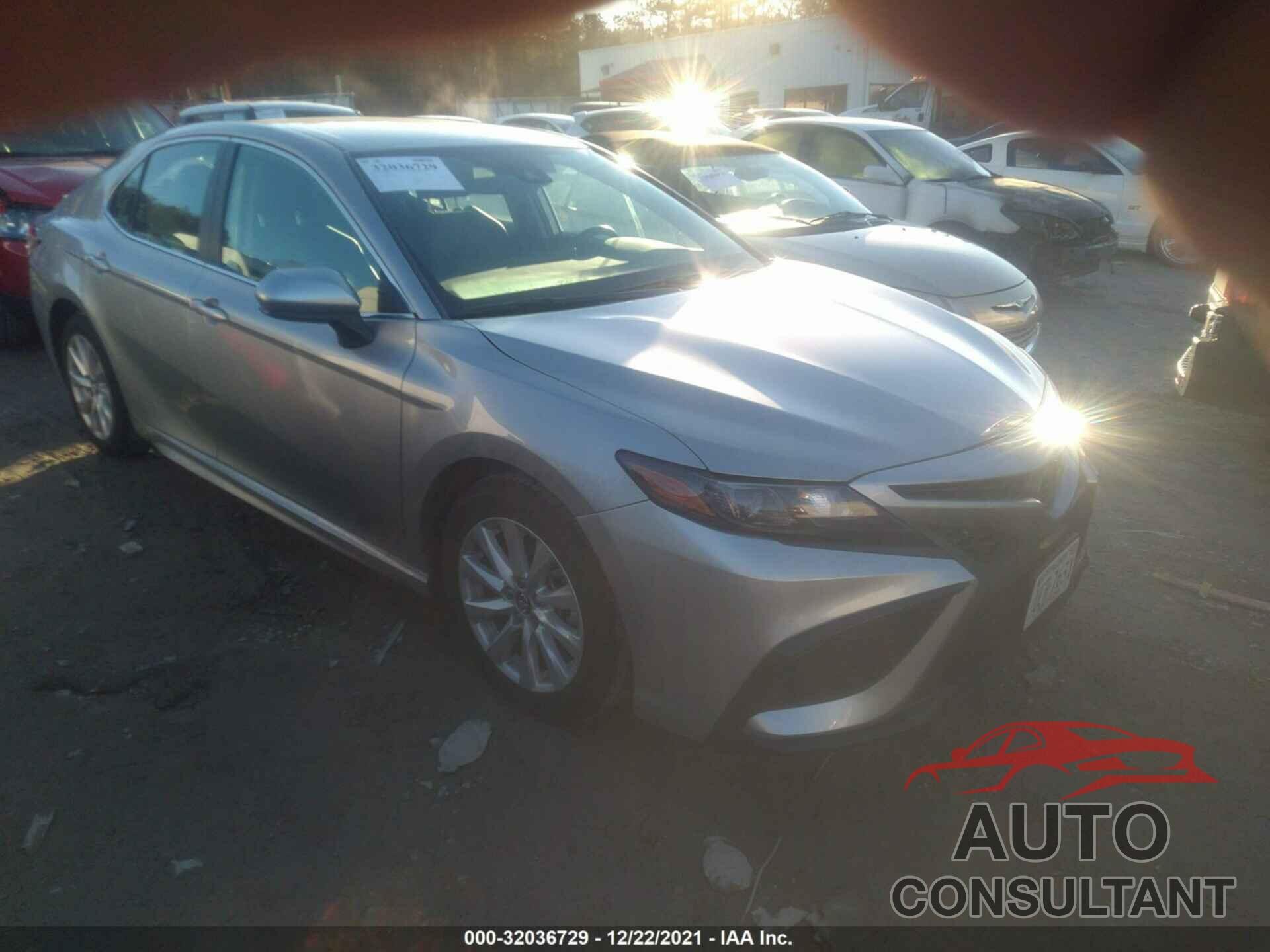 TOYOTA CAMRY 2021 - 4T1G11AK0MU587313