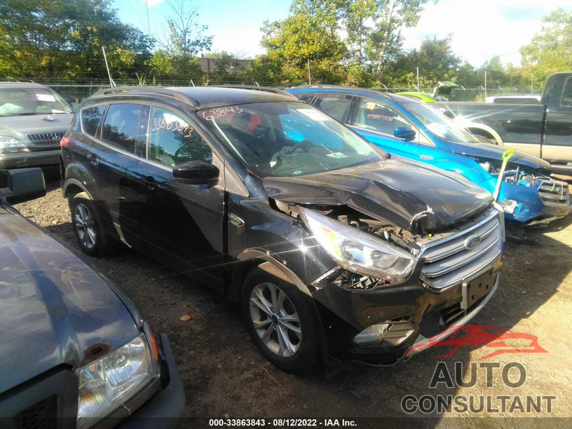 FORD ESCAPE 2018 - 1FMCU0GD5JUB09988