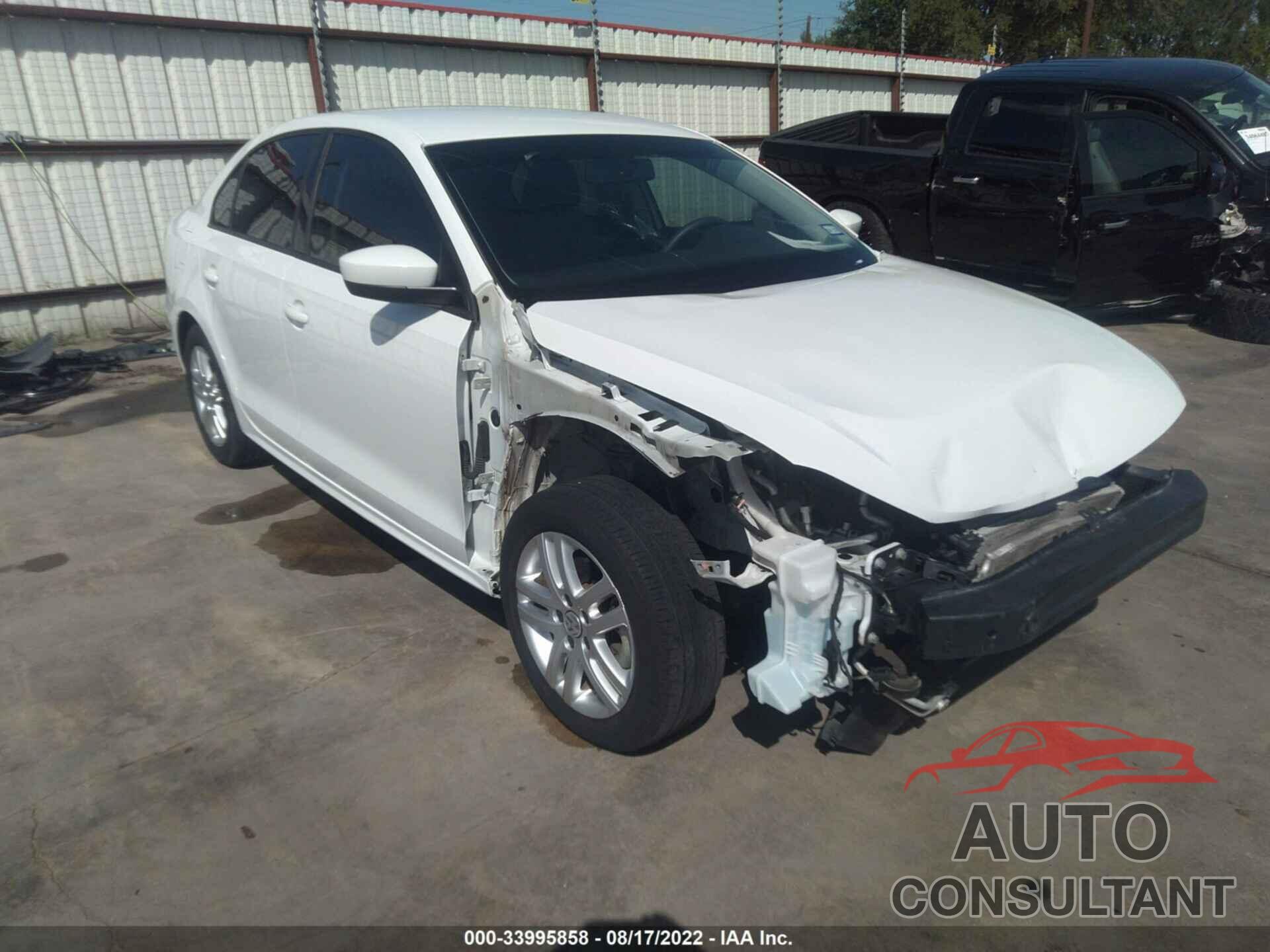 VOLKSWAGEN JETTA 2018 - 3VW2B7AJ5JM225190
