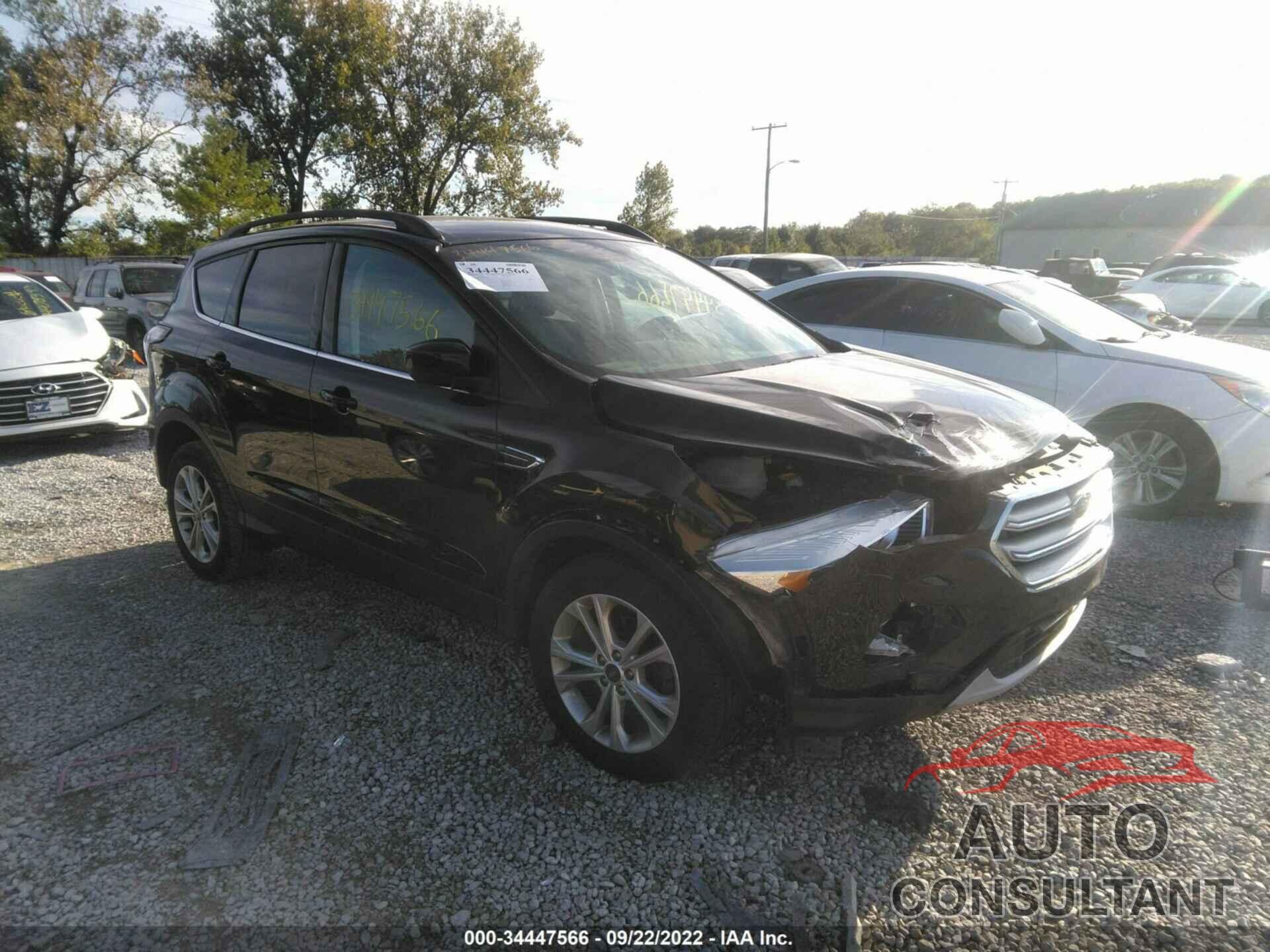FORD ESCAPE 2017 - 1FMCU0GD5HUB76097