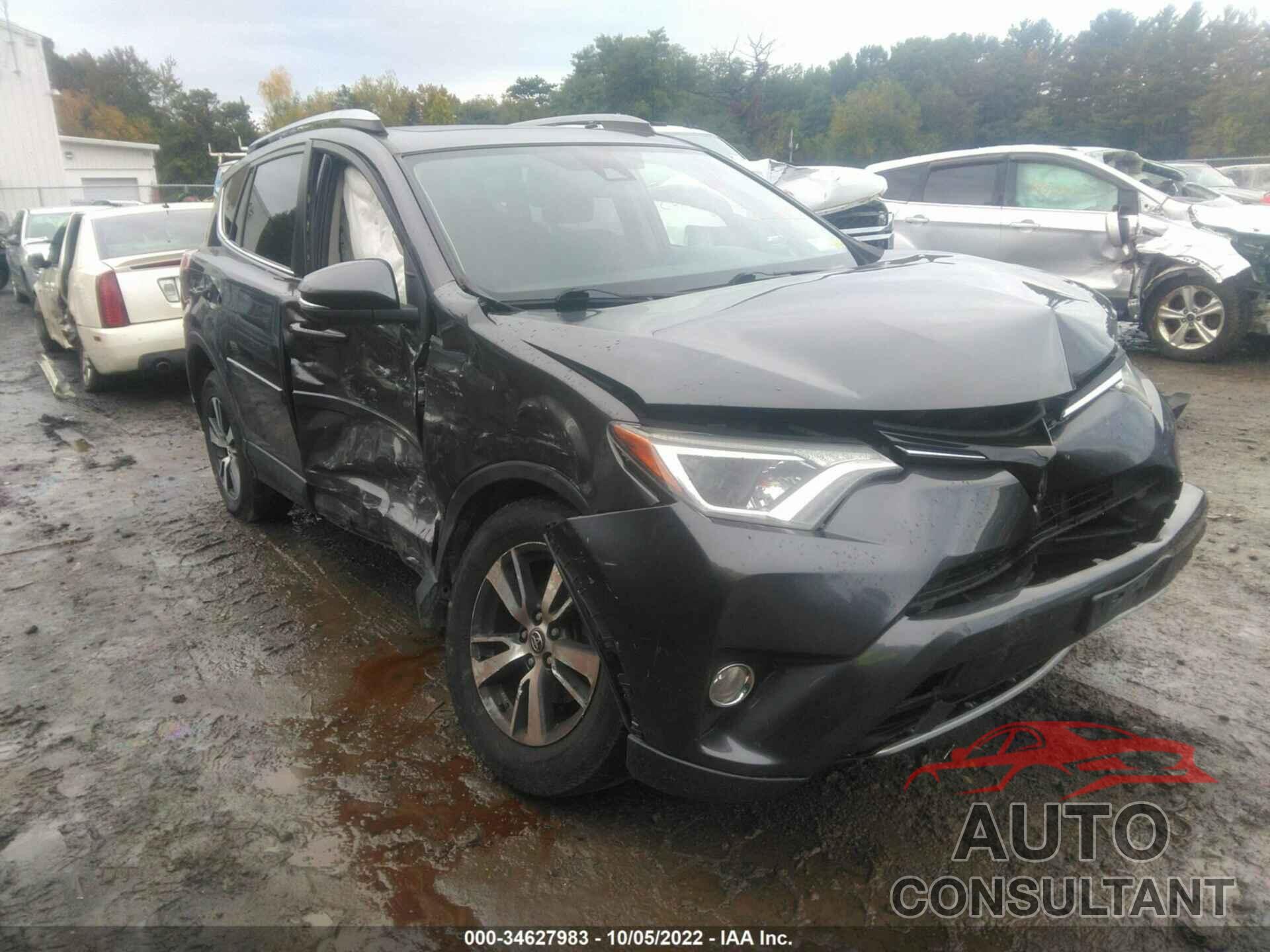 TOYOTA RAV4 2017 - JTMRFREV0HJ117484