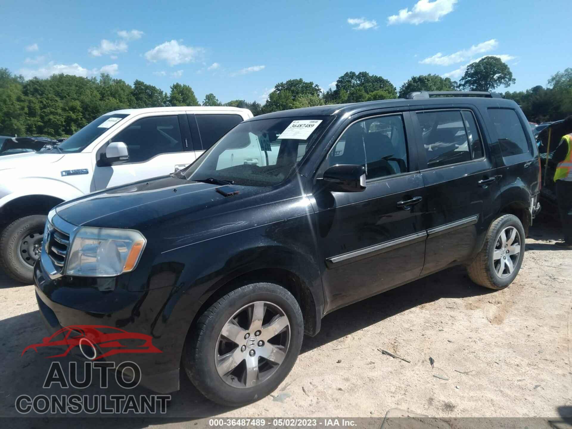 HONDA PILOT 2015 - 5FNYF4H99FB028692