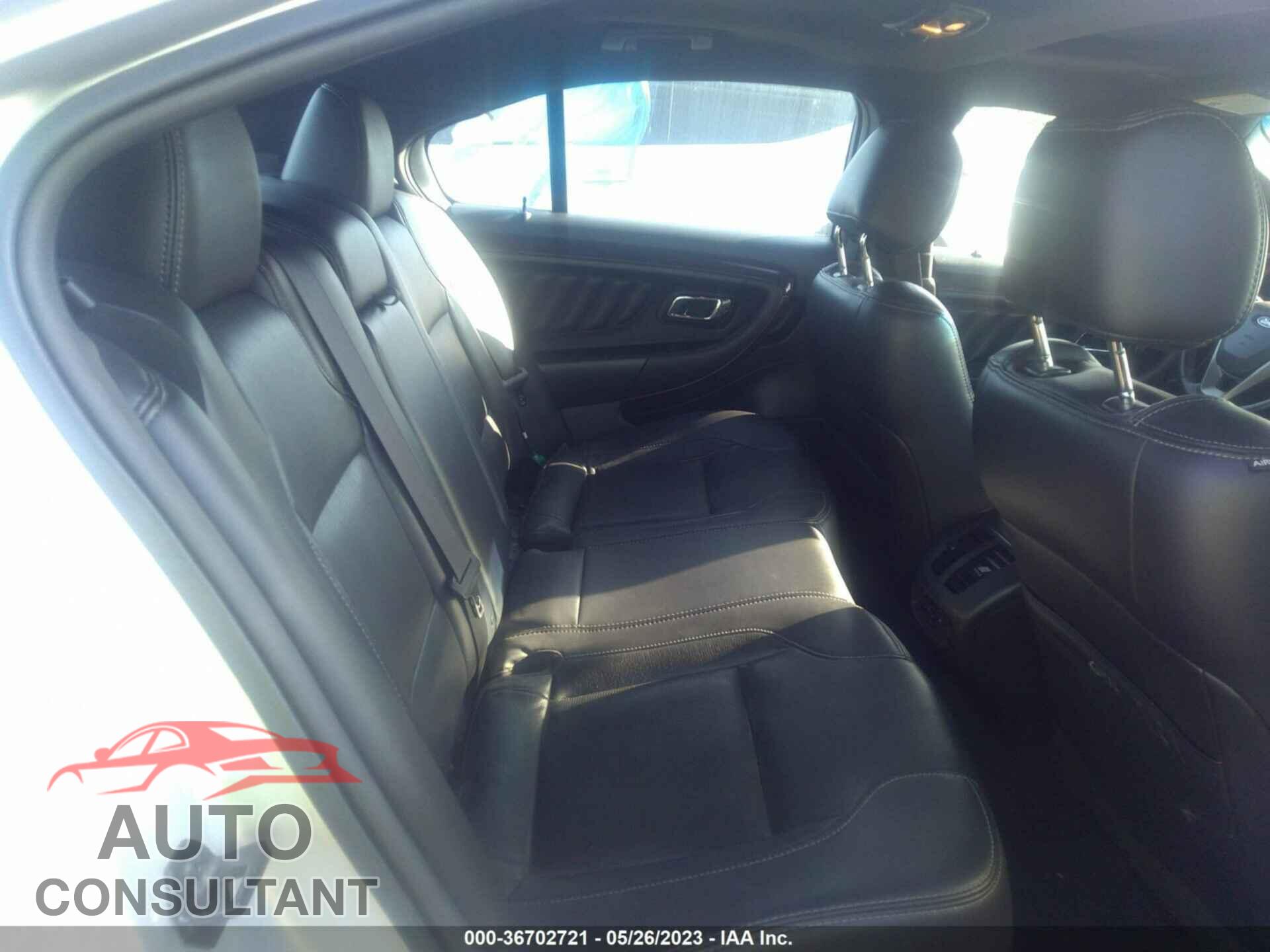 FORD TAURUS 2015 - 1FAHP2J81FG118191