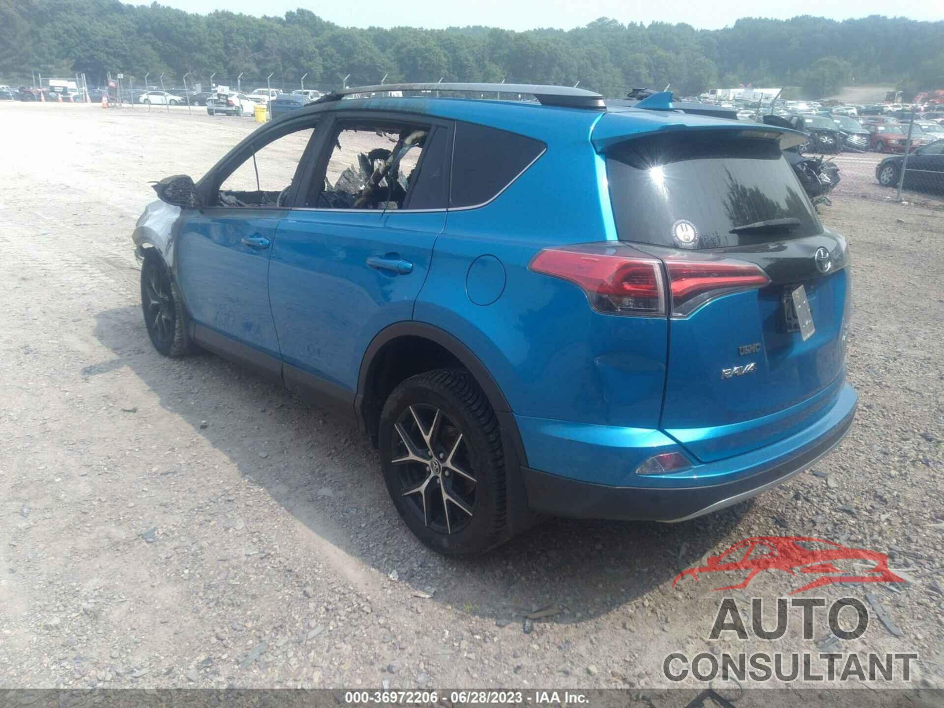 TOYOTA RAV4 2017 - JTMJFREV4HD207474