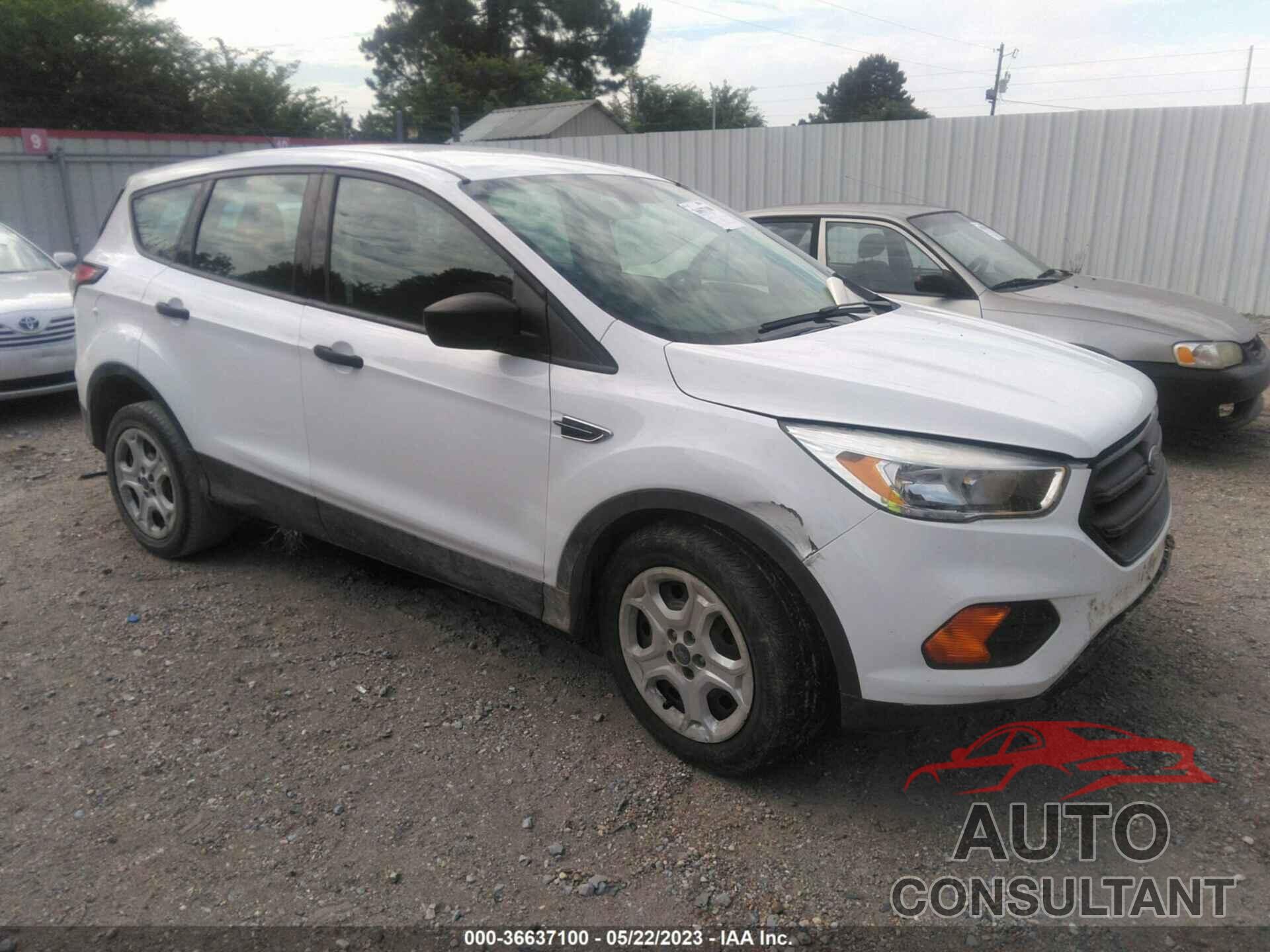 FORD ESCAPE 2017 - 1FMCU0F70HUE29161