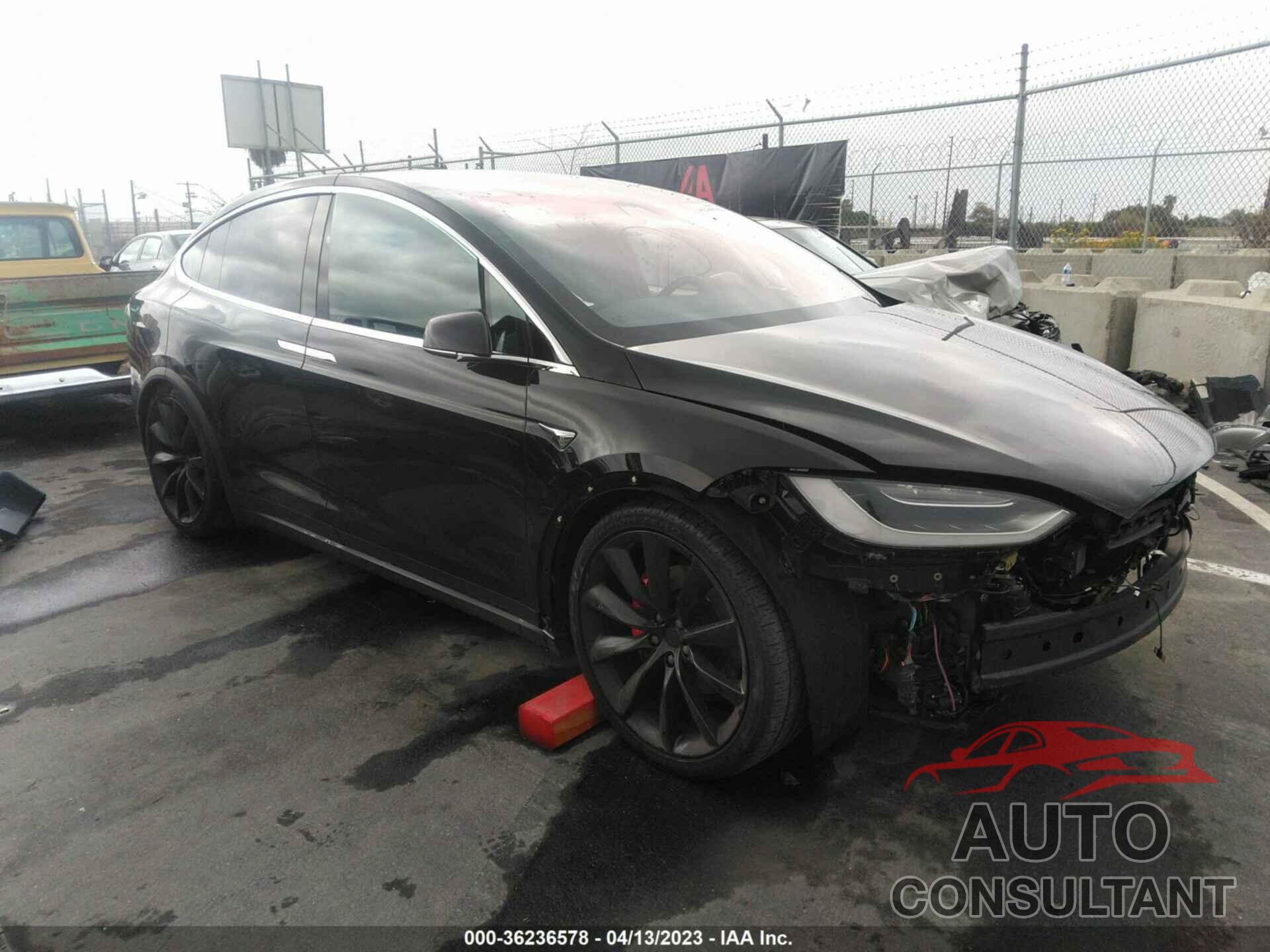 TESLA MODEL X 2018 - 5YJXCBE48JF102002