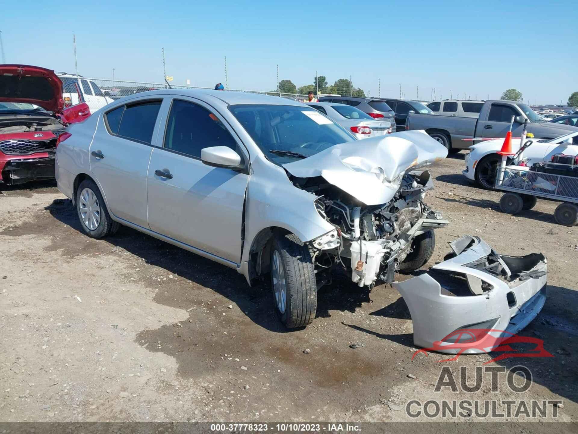 NISSAN VERSA 2019 - 3N1CN7AP1KL803850