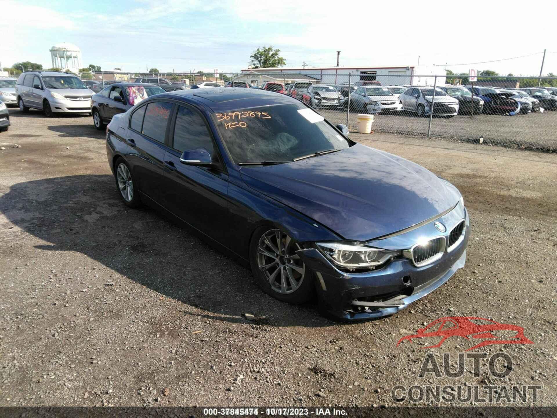 BMW 320I 2018 - WBA8E5G52JNV02254