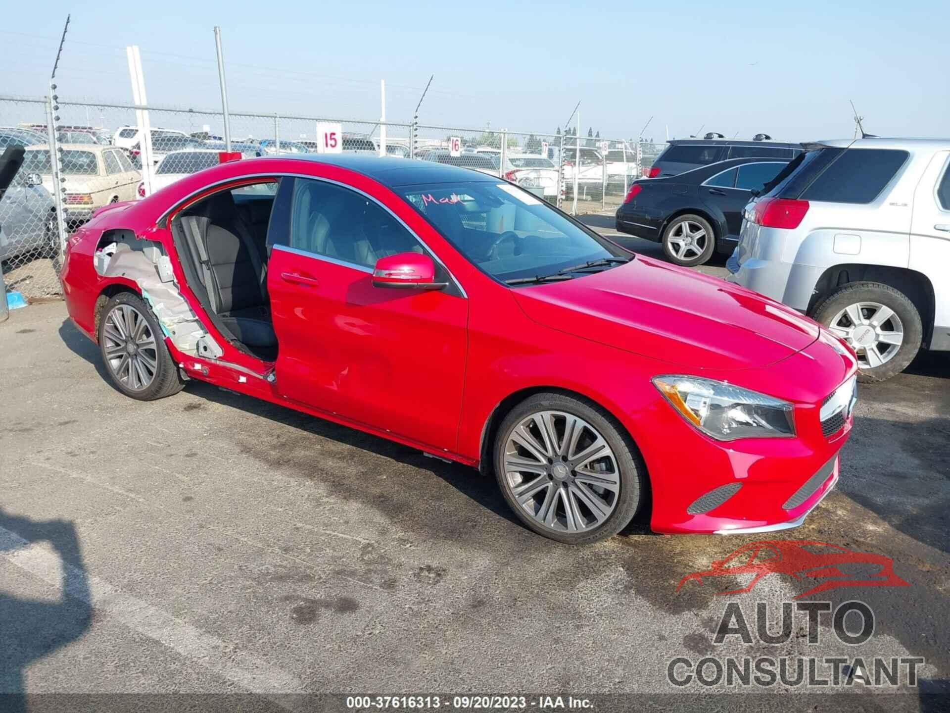 MERCEDES-BENZ CLA 250 2017 - WDDSJ4EB2HN398968