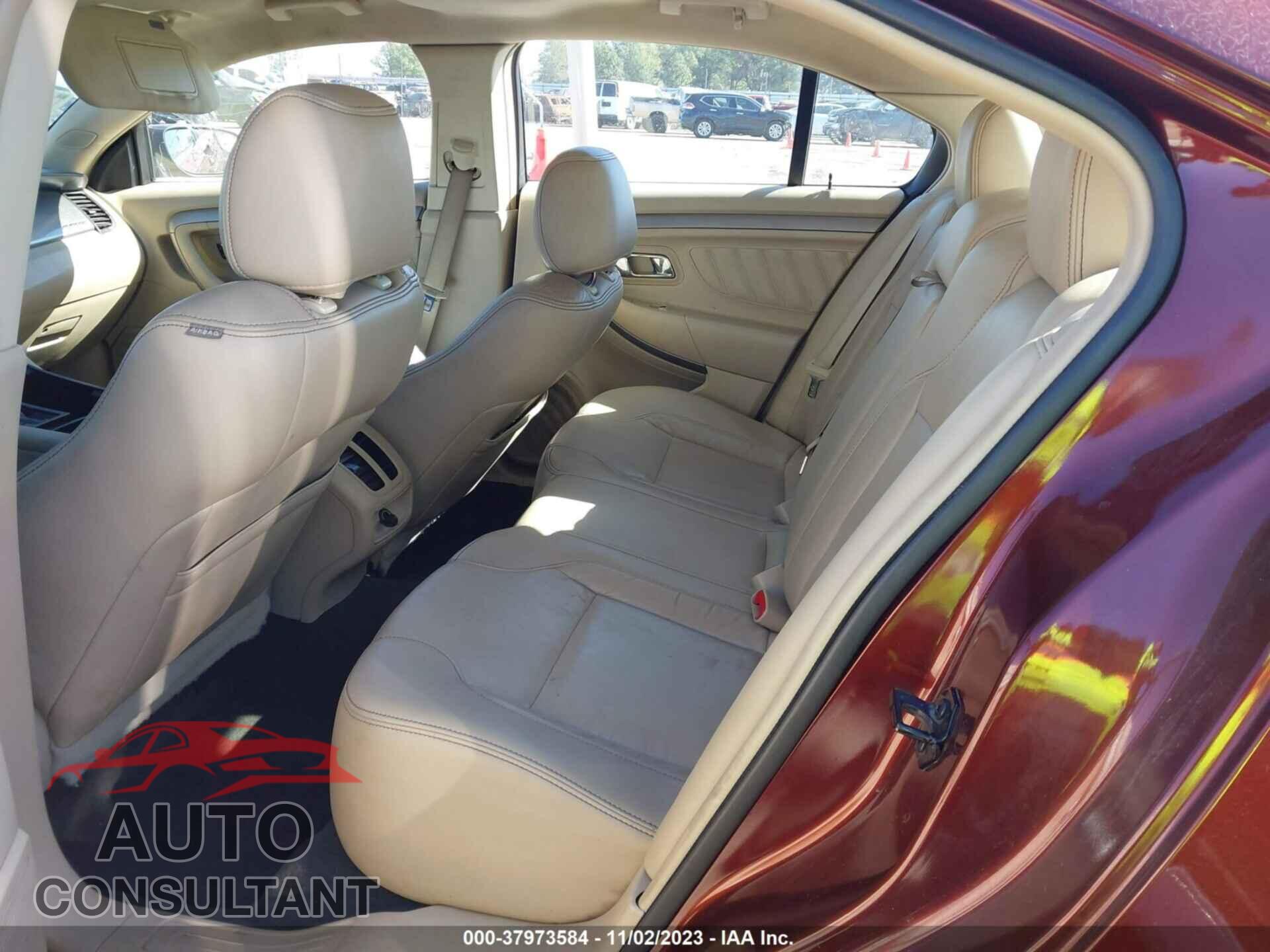 FORD TAURUS 2016 - 1FAHP2E84GG105172