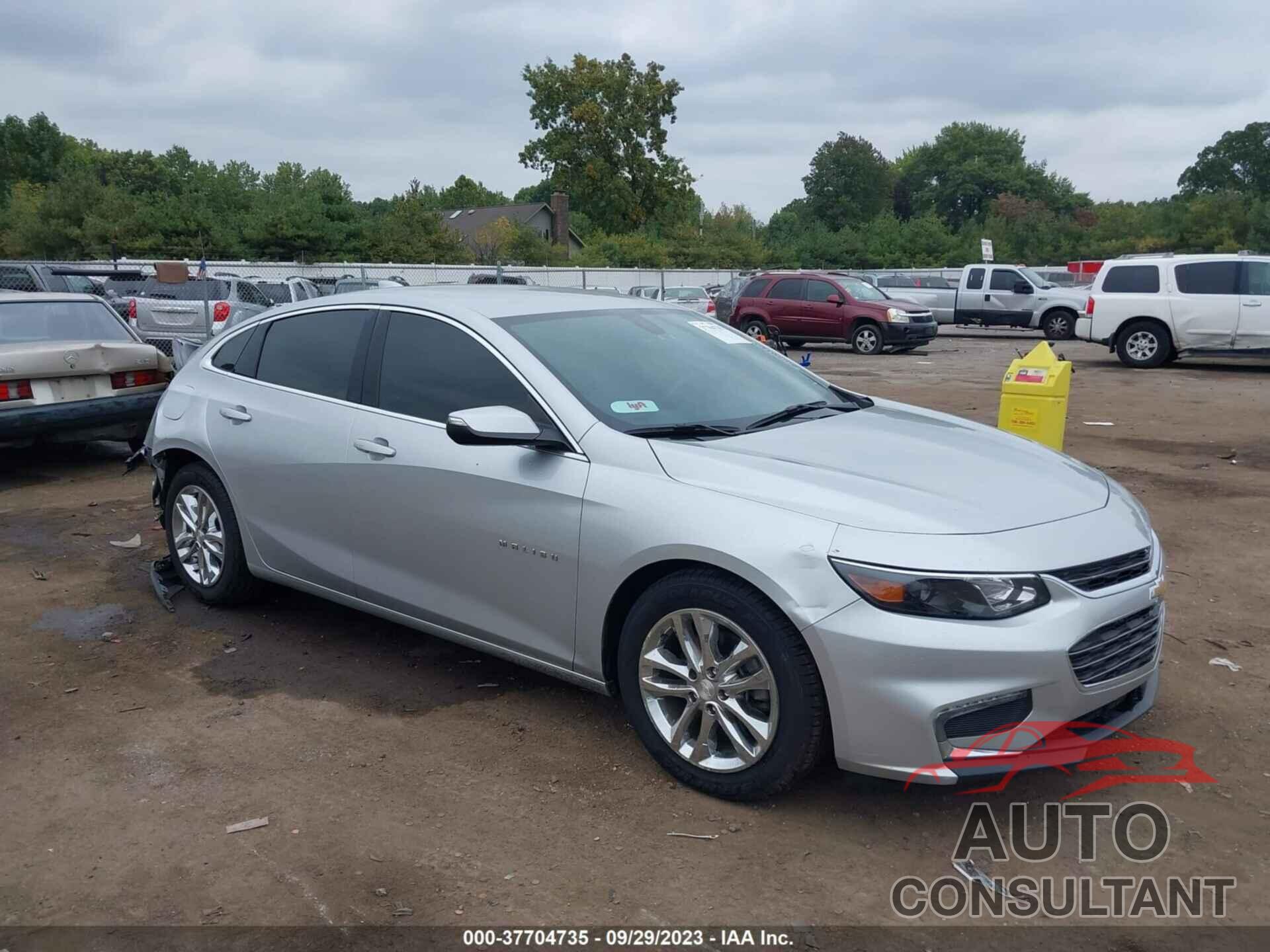 CHEVROLET MALIBU 2018 - 1G1ZD5ST4JF220216