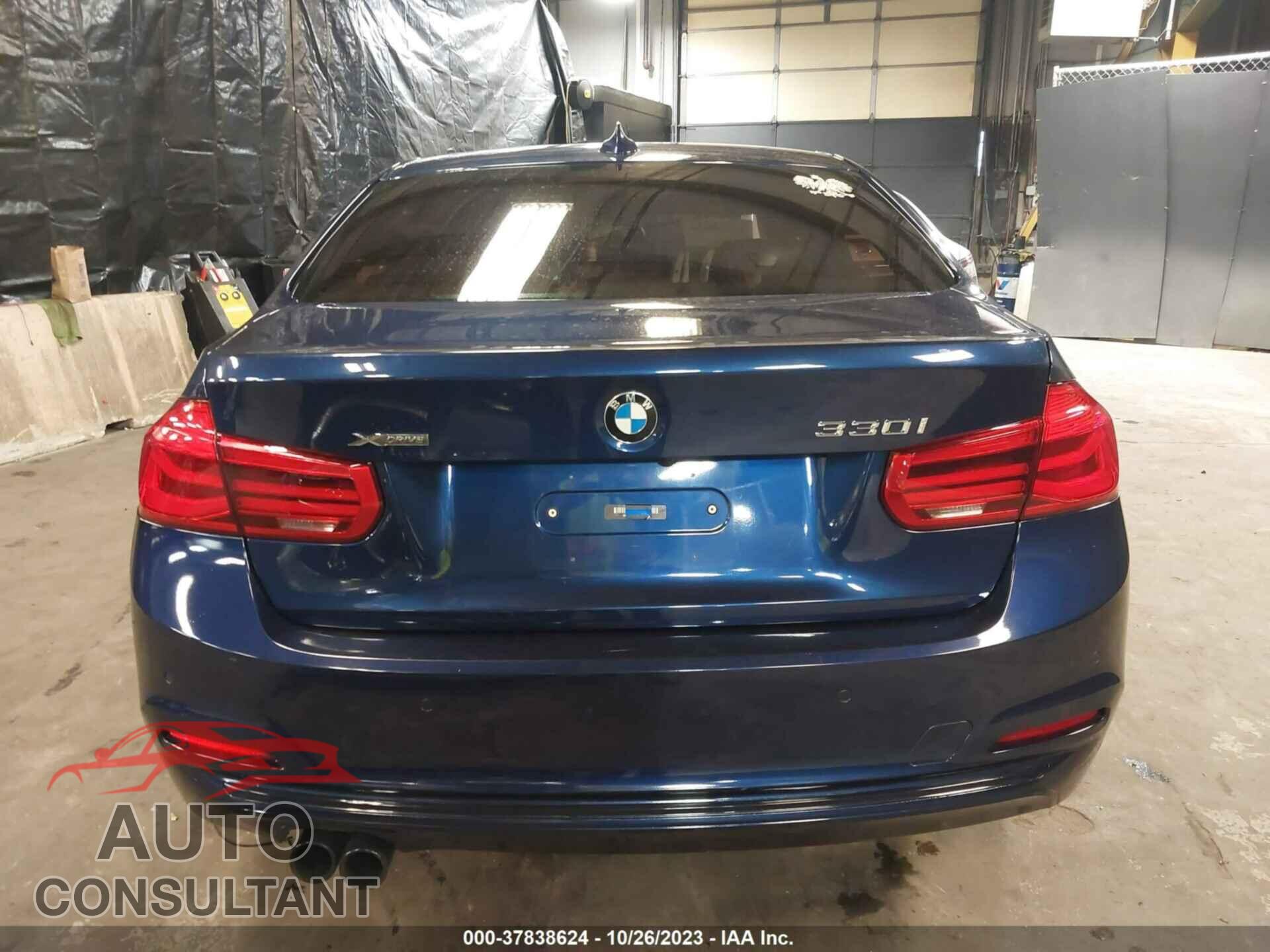 BMW 3 SERIES 2017 - WBA8D9C37HA011761