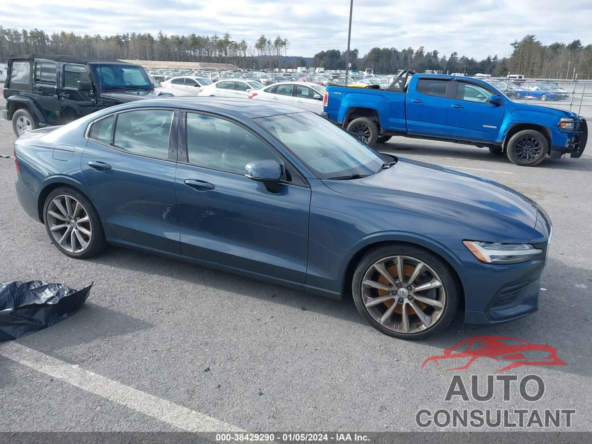 VOLVO S60 2019 - 7JRA22TK5KG001504