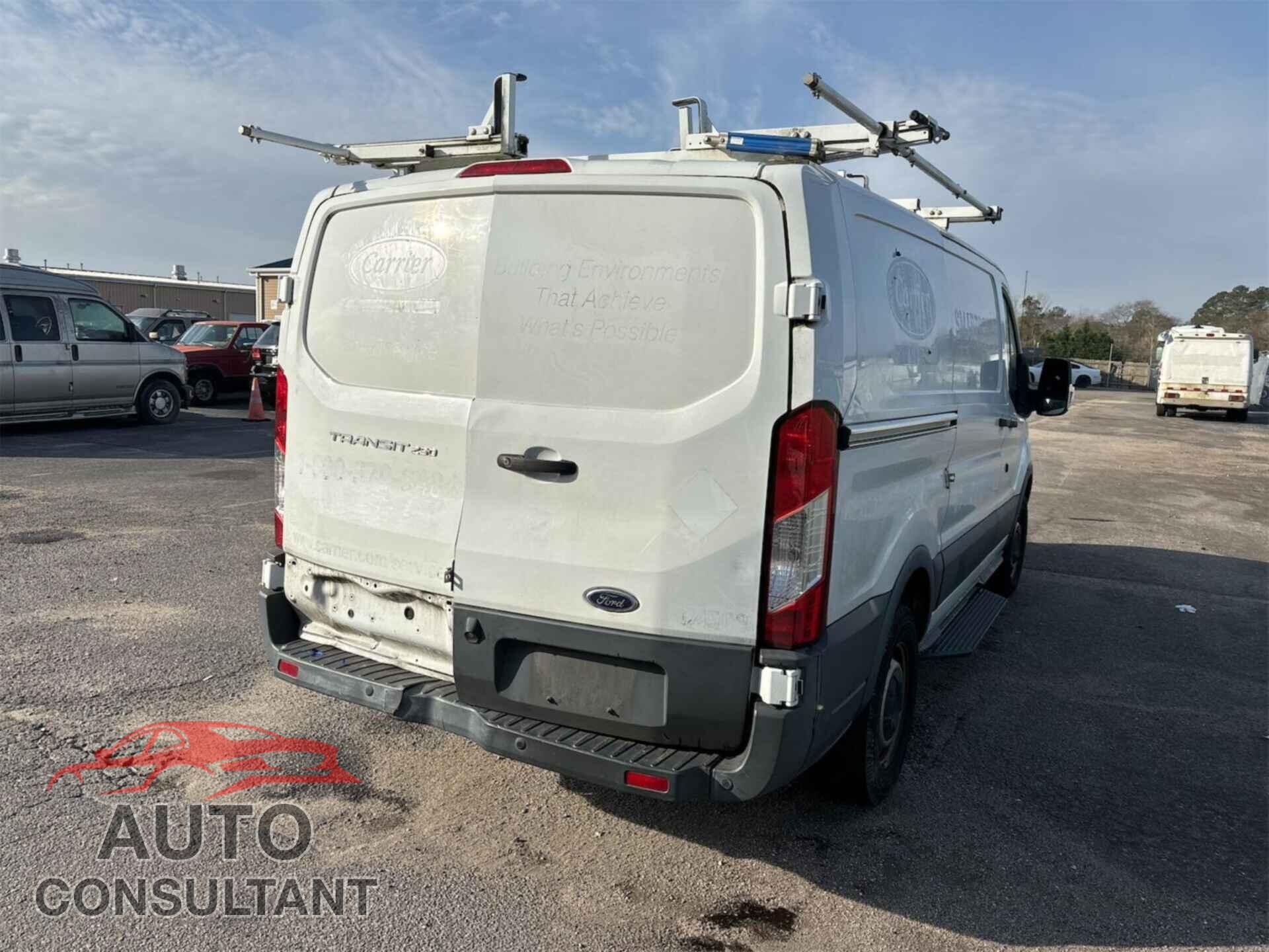 FORD TRANSIT 2018 - 1FTYR1YM3JKB43908
