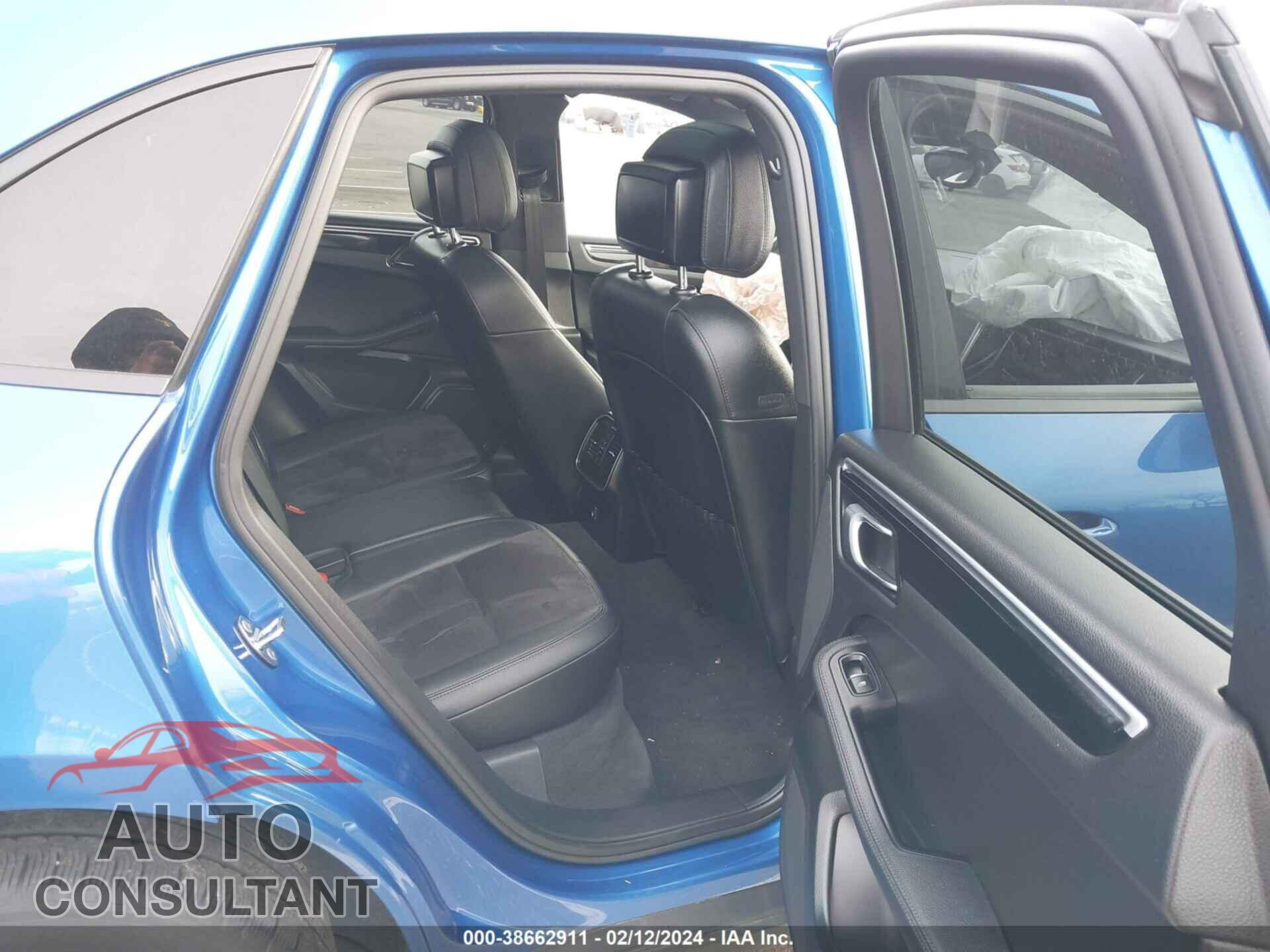 PORSCHE MACAN 2018 - WP1AA2A58JLB01308