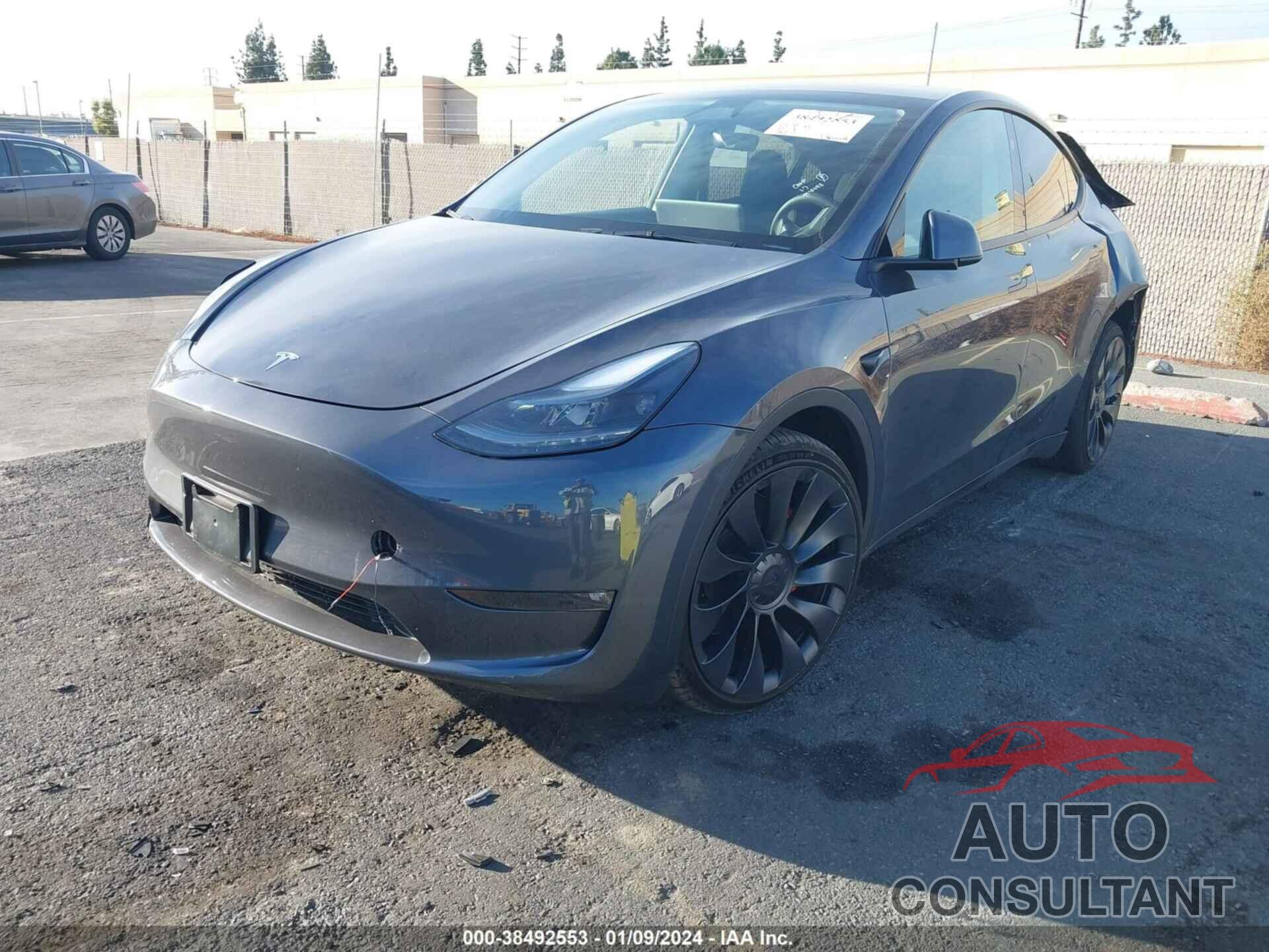 TESLA MODEL Y 2023 - 7SAYGDEF1PF844498