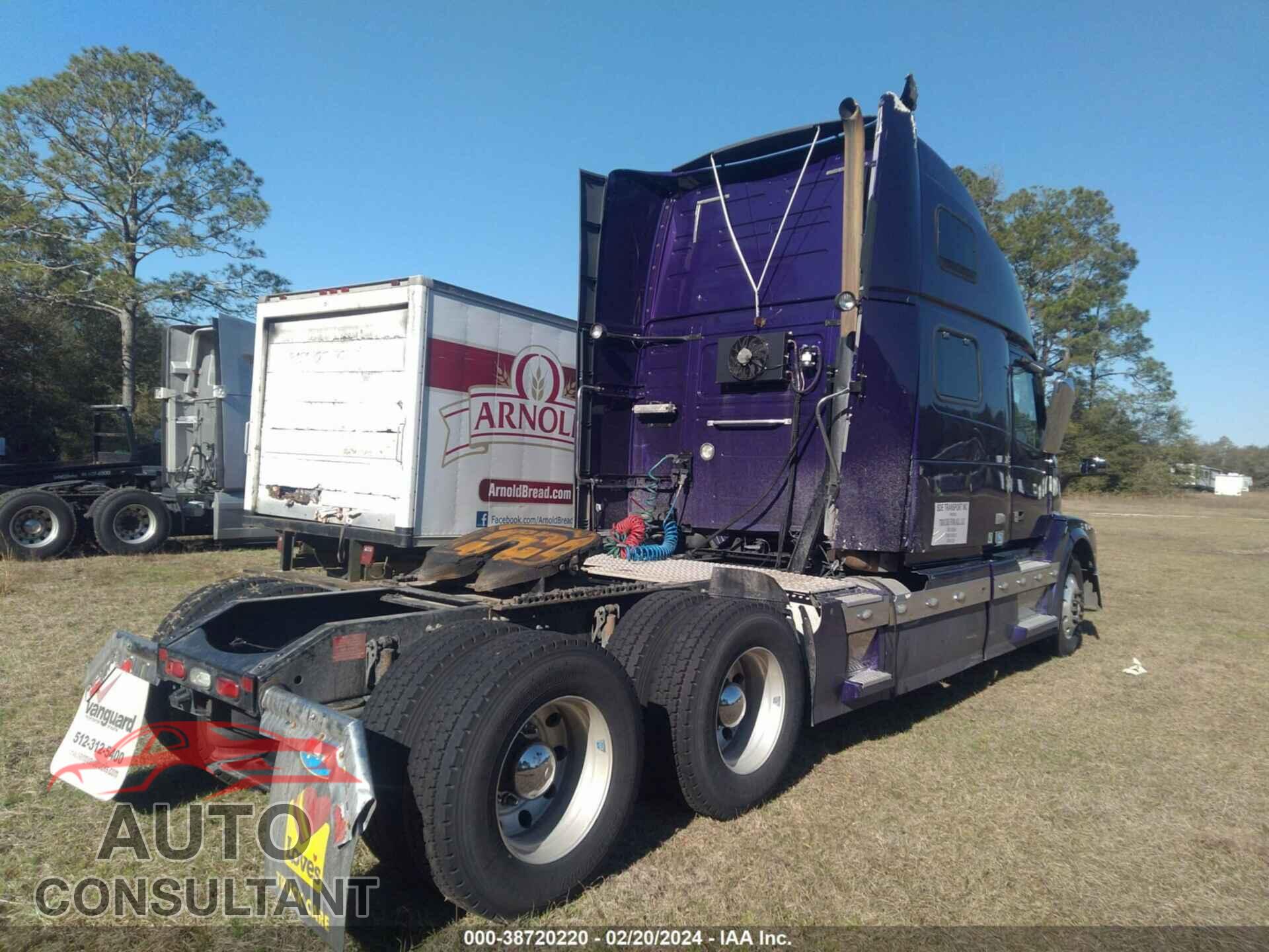 VOLVO VN 2016 - 4V4NC9EH3GN942643