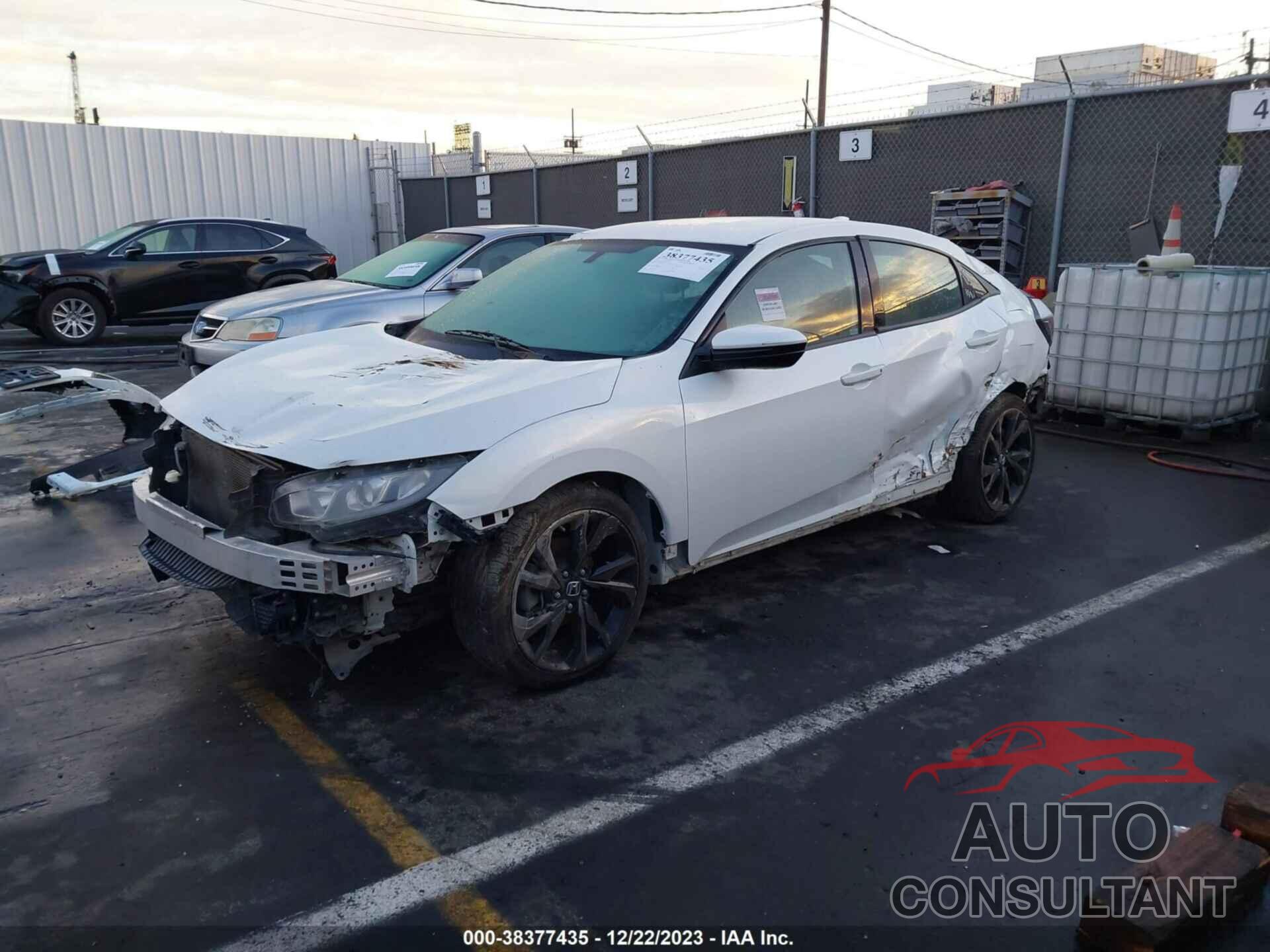 HONDA CIVIC HATCHBACK 2017 - SHHFK7H40HU407624