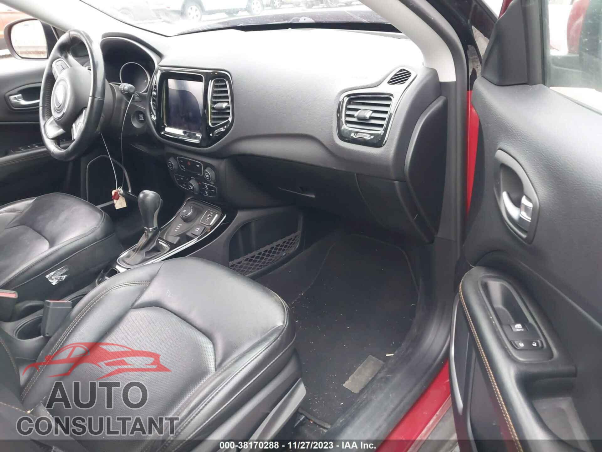 JEEP COMPASS 2018 - 3C4NJDCB0JT163114
