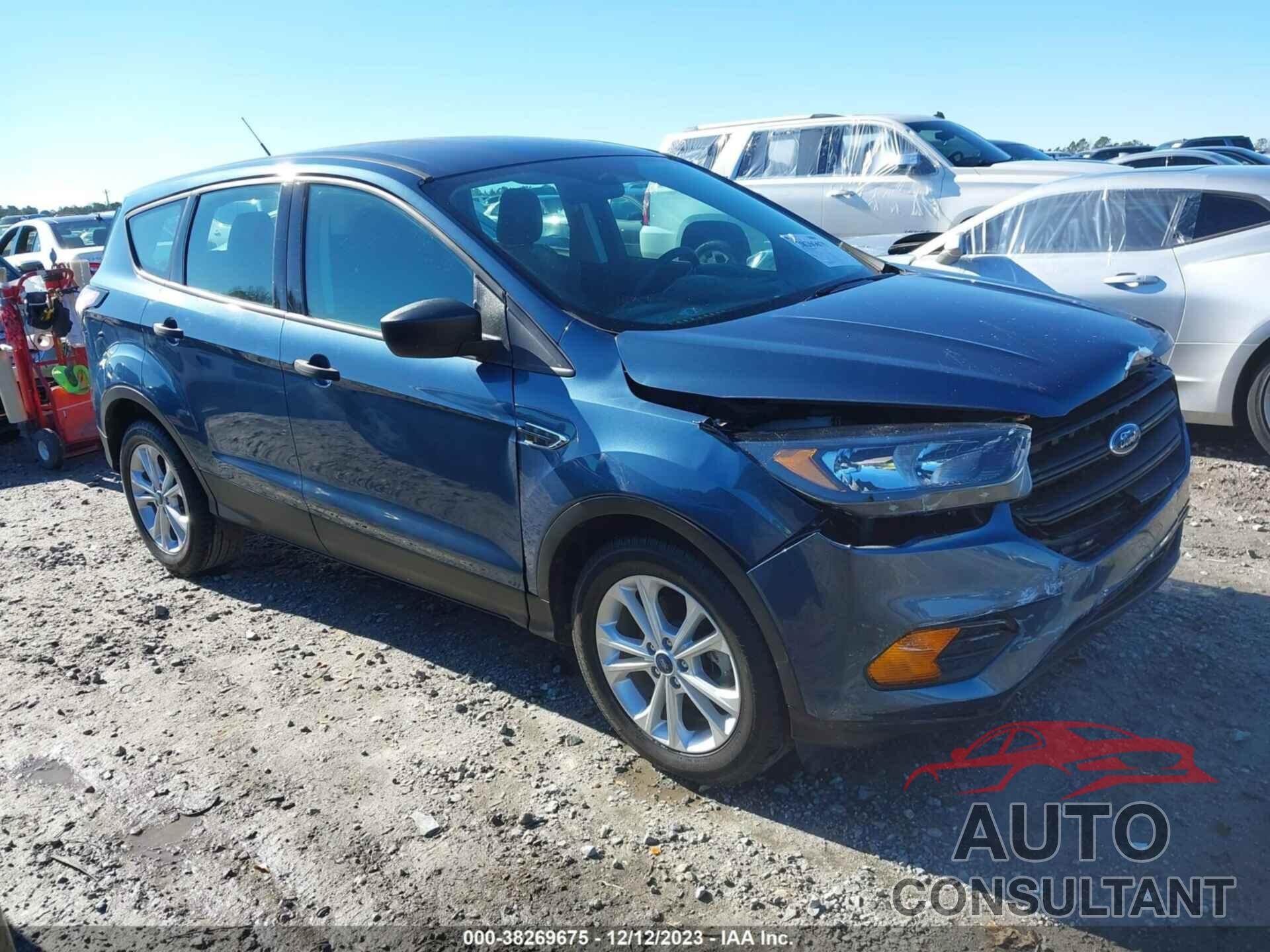 FORD ESCAPE 2018 - 1FMCU0F76JUA88726