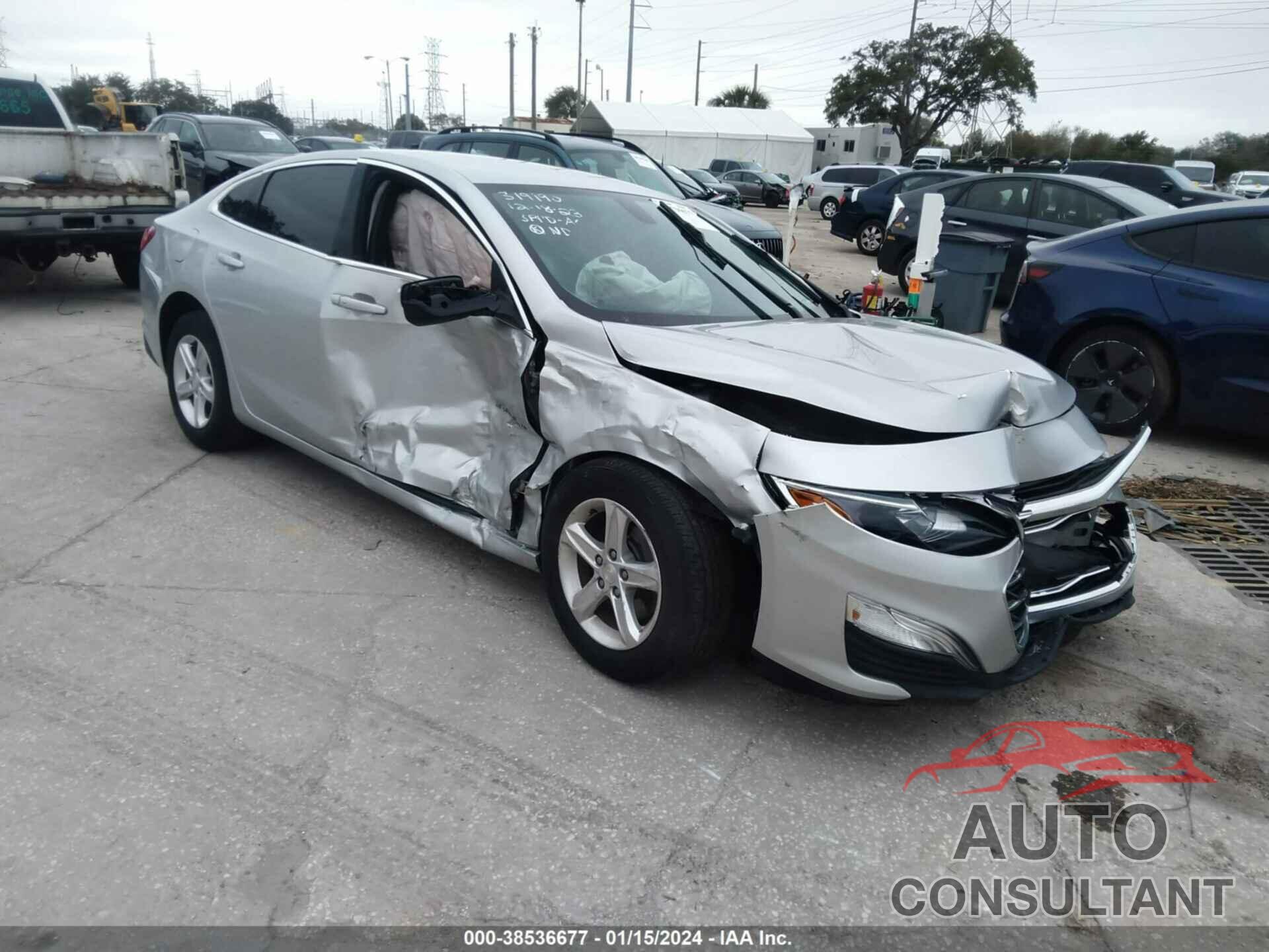 CHEVROLET MALIBU 2020 - 1G1ZB5ST5LF126869