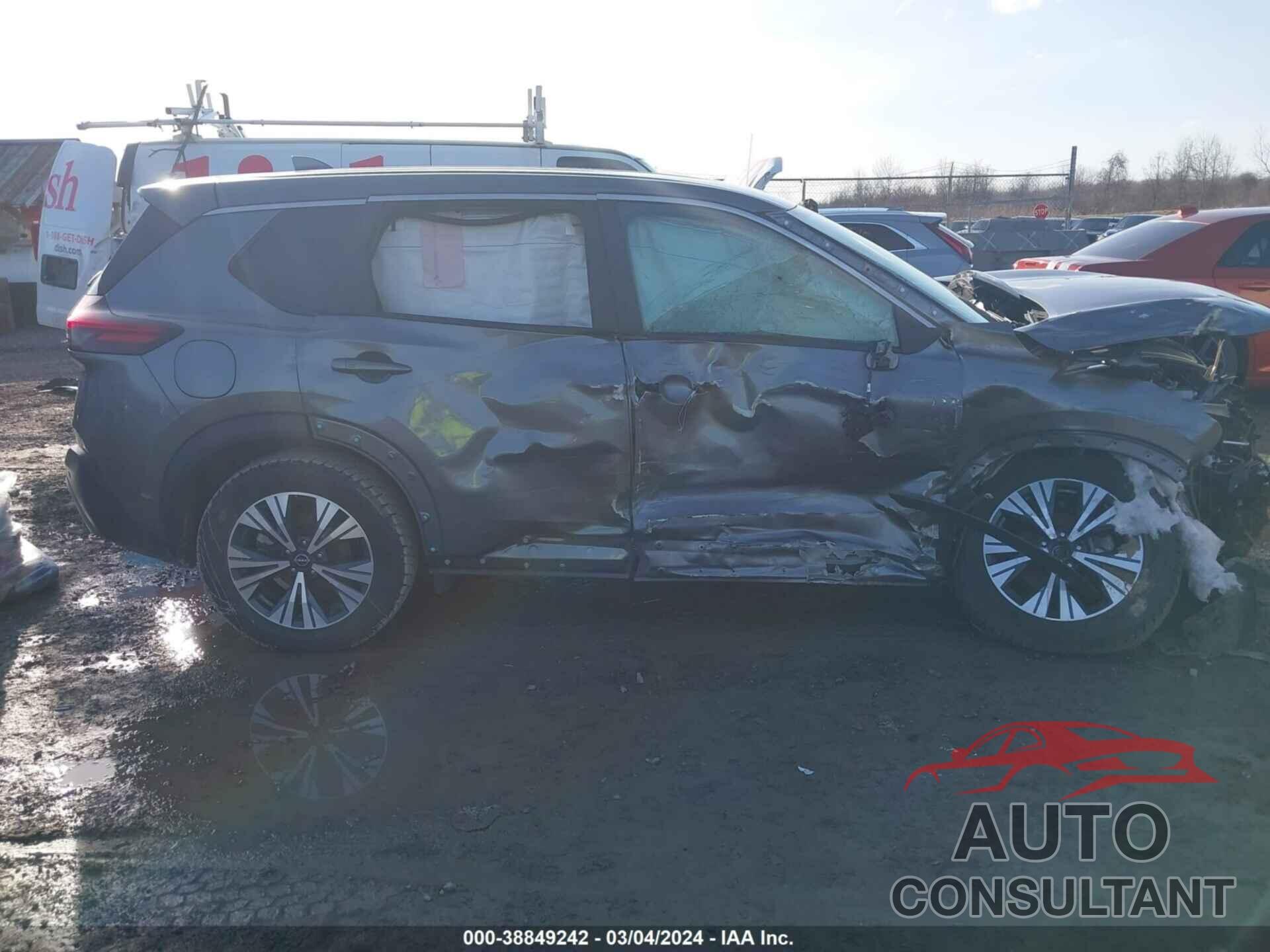 NISSAN ROGUE 2022 - 5N1BT3BAXNC712167