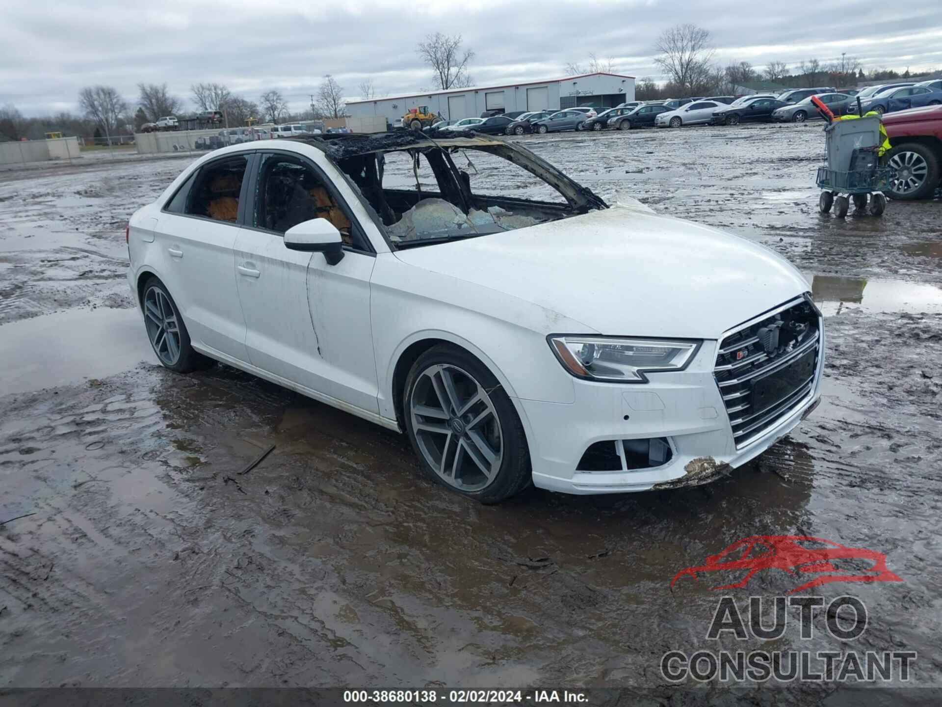 AUDI A3 2019 - WAUAUGFF6KA105956