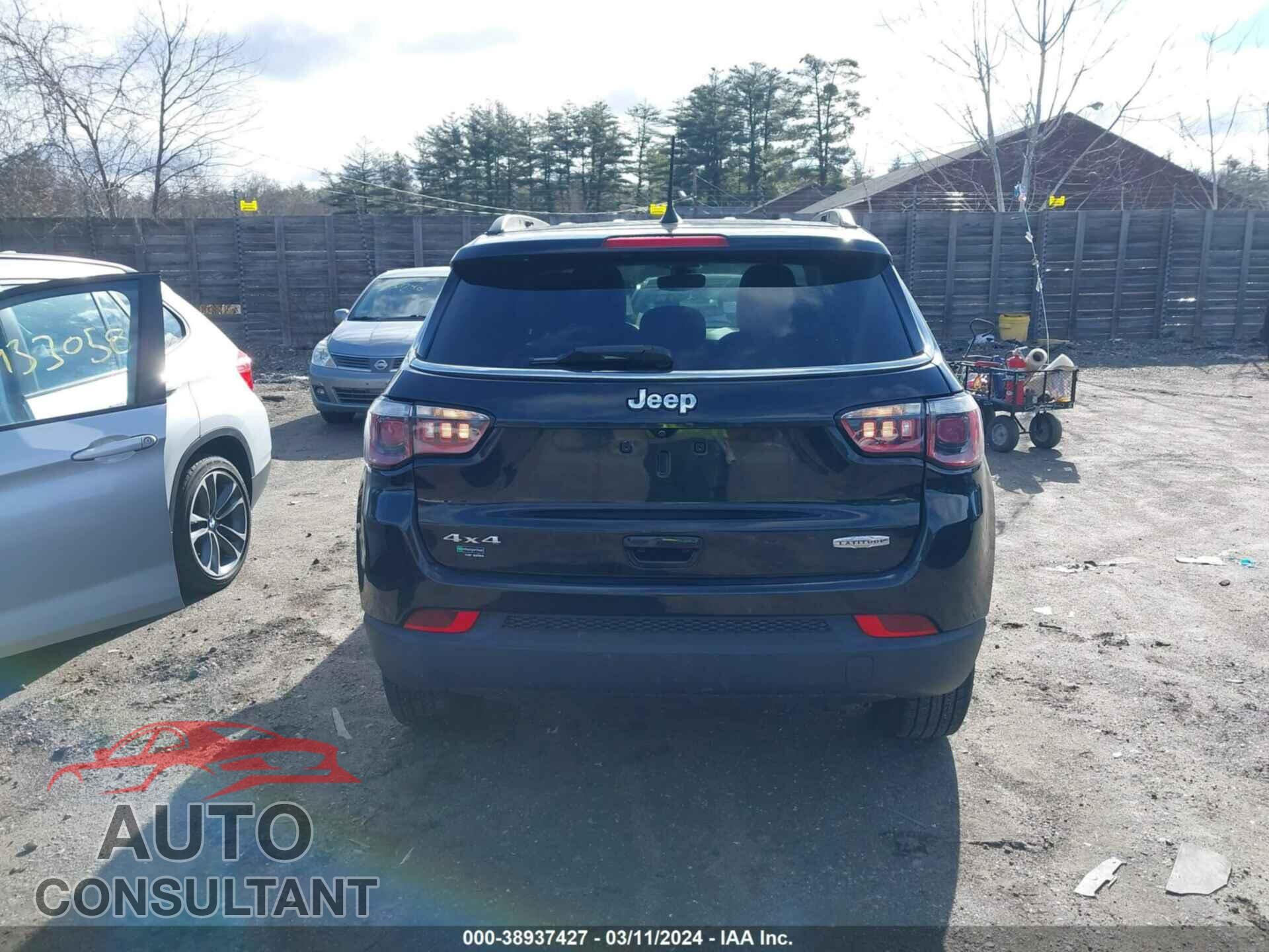 JEEP COMPASS 2018 - 3C4NJDBB1JT200737