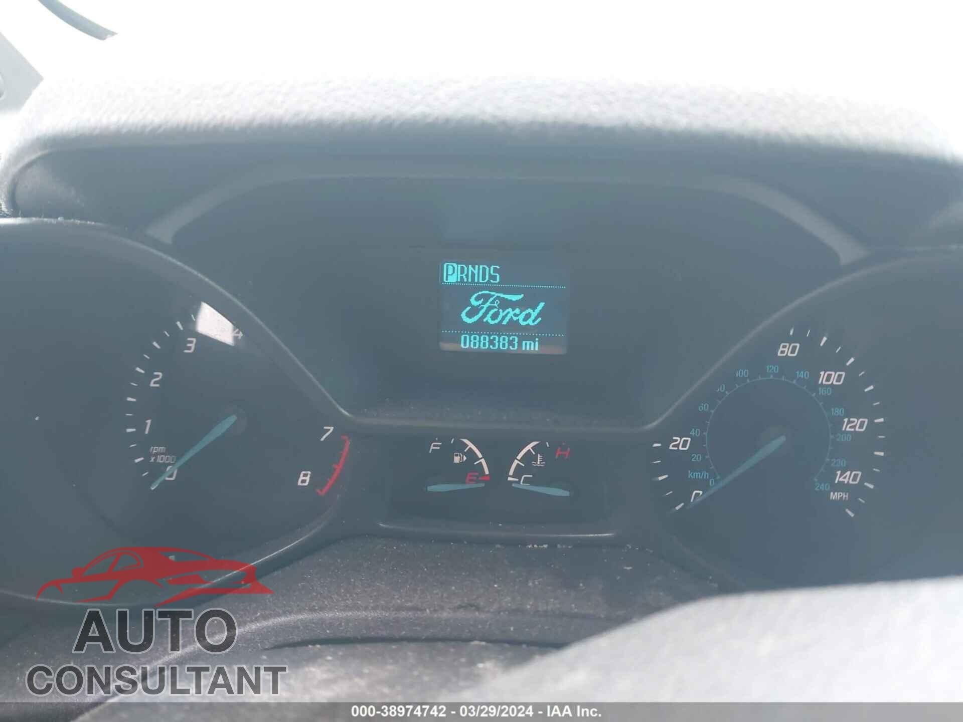 FORD TRANSIT CONNECT 2017 - NM0LS7F70H1327151