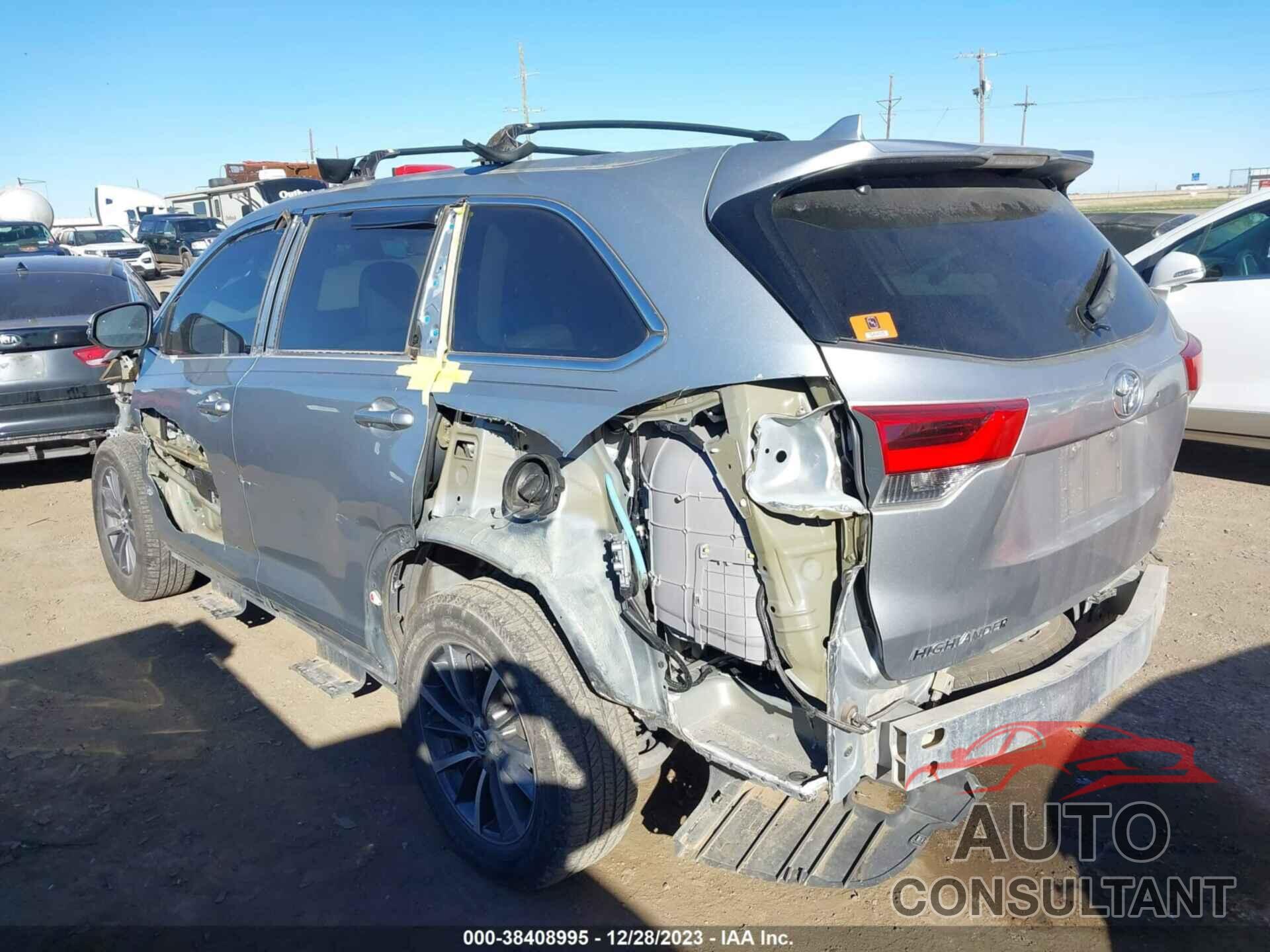 TOYOTA HIGHLANDER 2017 - 5TDKZRFH8HS507415