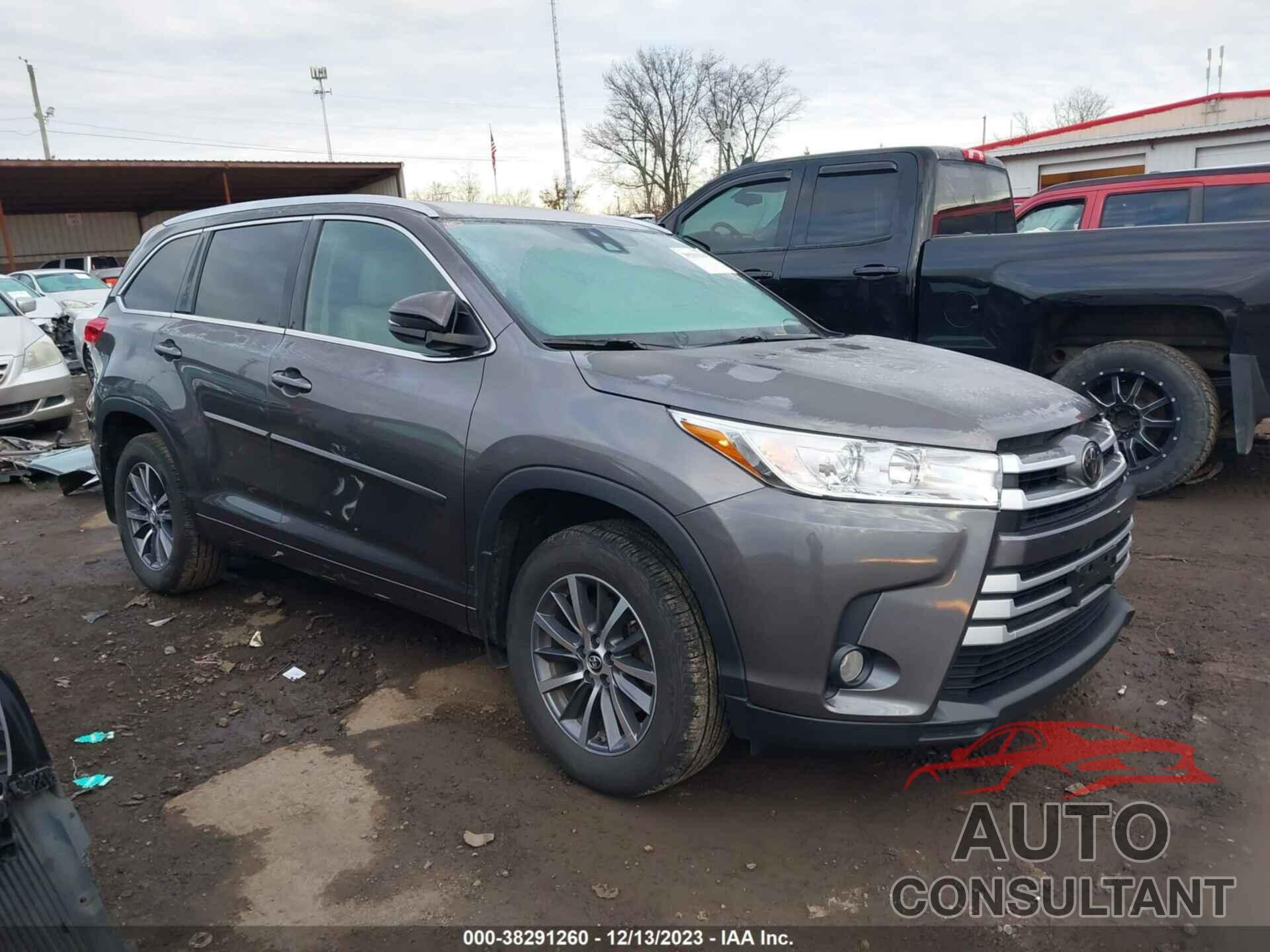 TOYOTA HIGHLANDER 2018 - 5TDJZRFH9JS801519