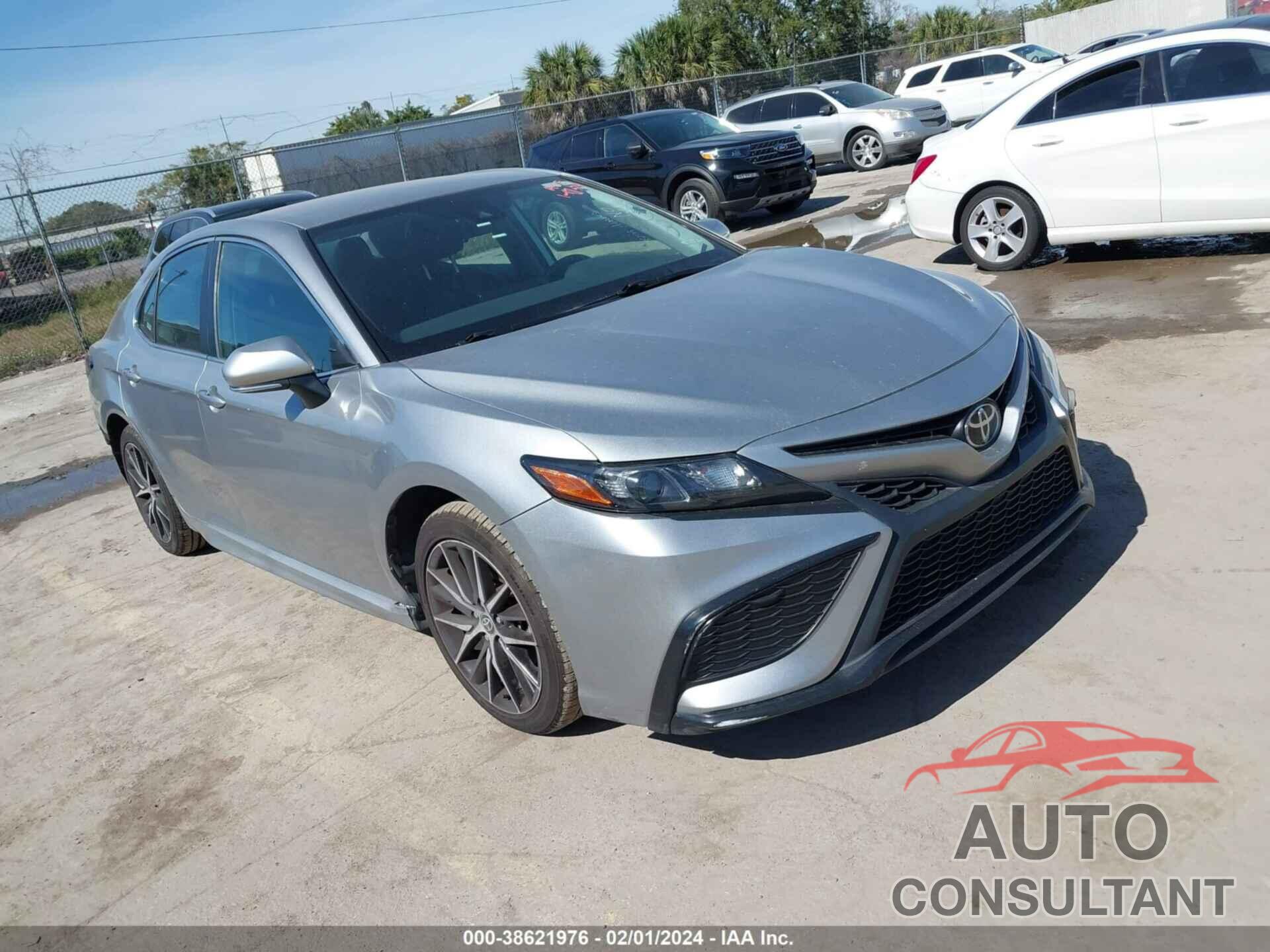 TOYOTA CAMRY 2022 - 4T1G11AKXNU636423