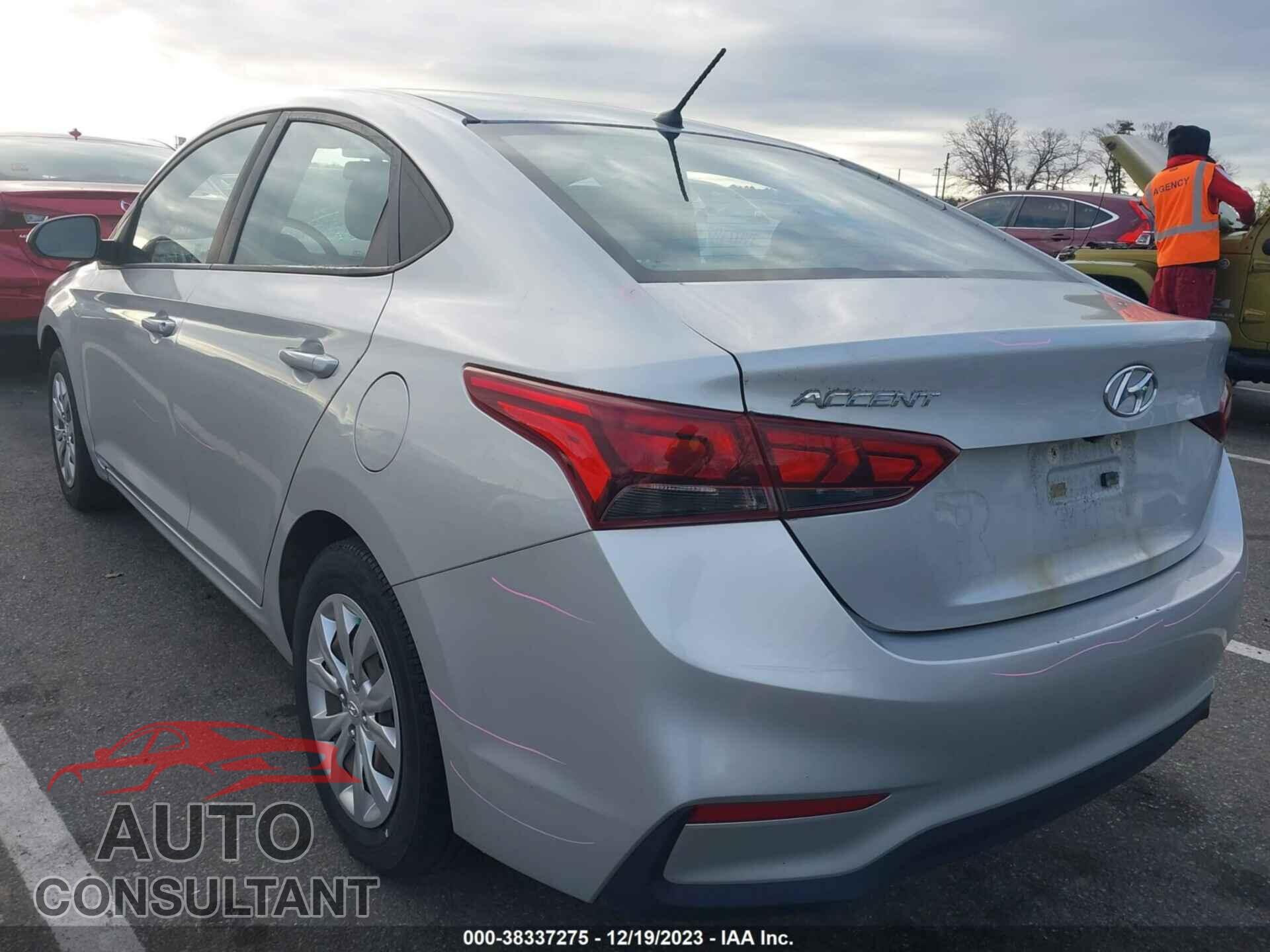 HYUNDAI ACCENT 2018 - 3KPC24A35JE028070