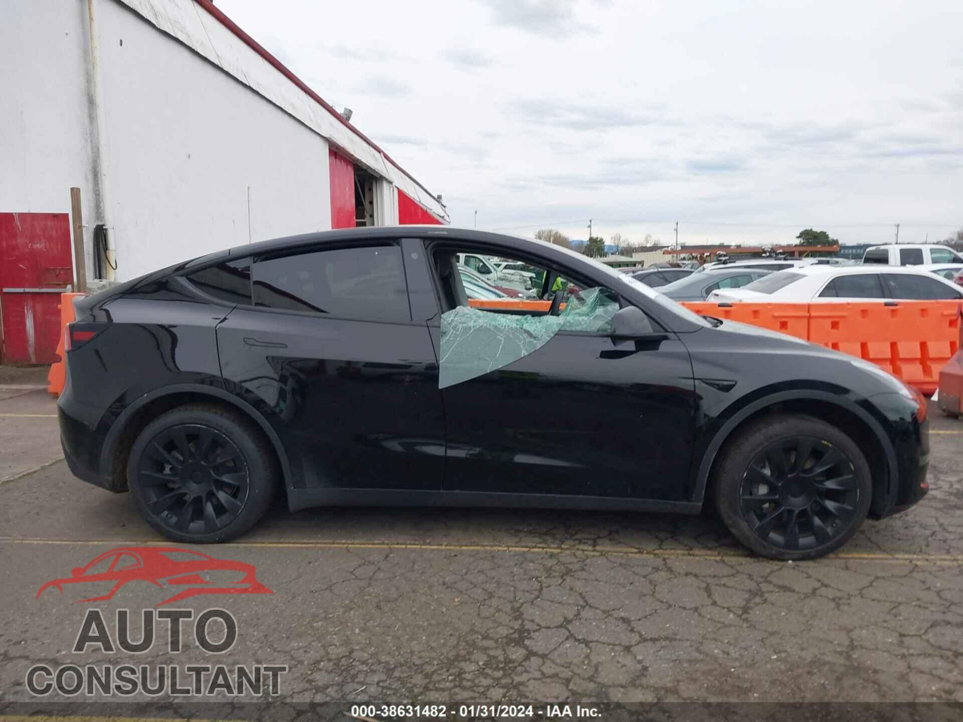 TESLA MODEL Y 2021 - 5YJYGDEEXMF078206