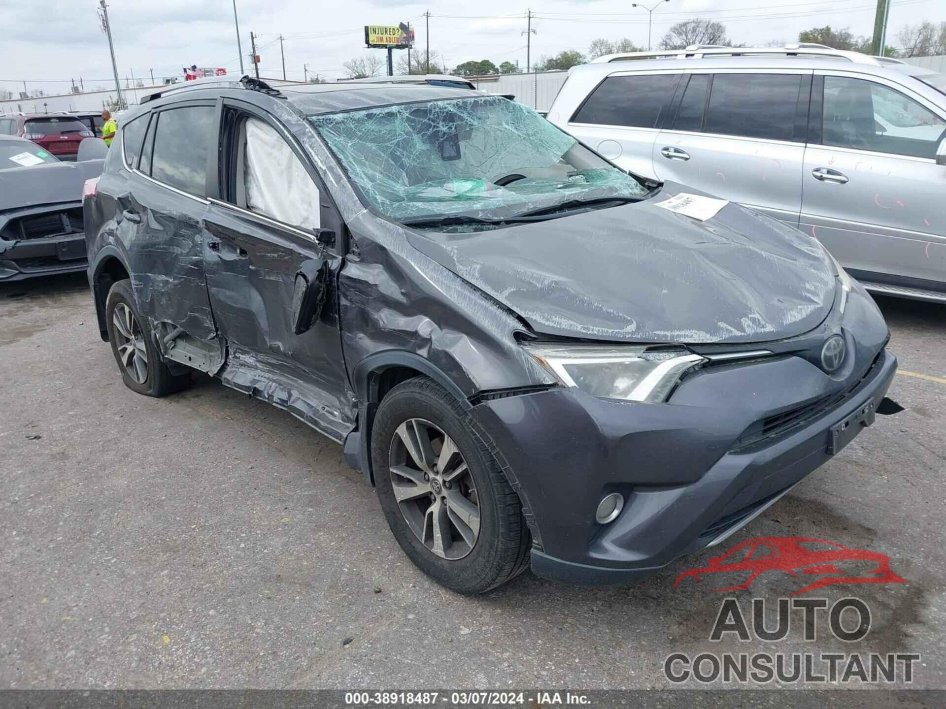 TOYOTA RAV4 2017 - JTMWFREVXHJ113025