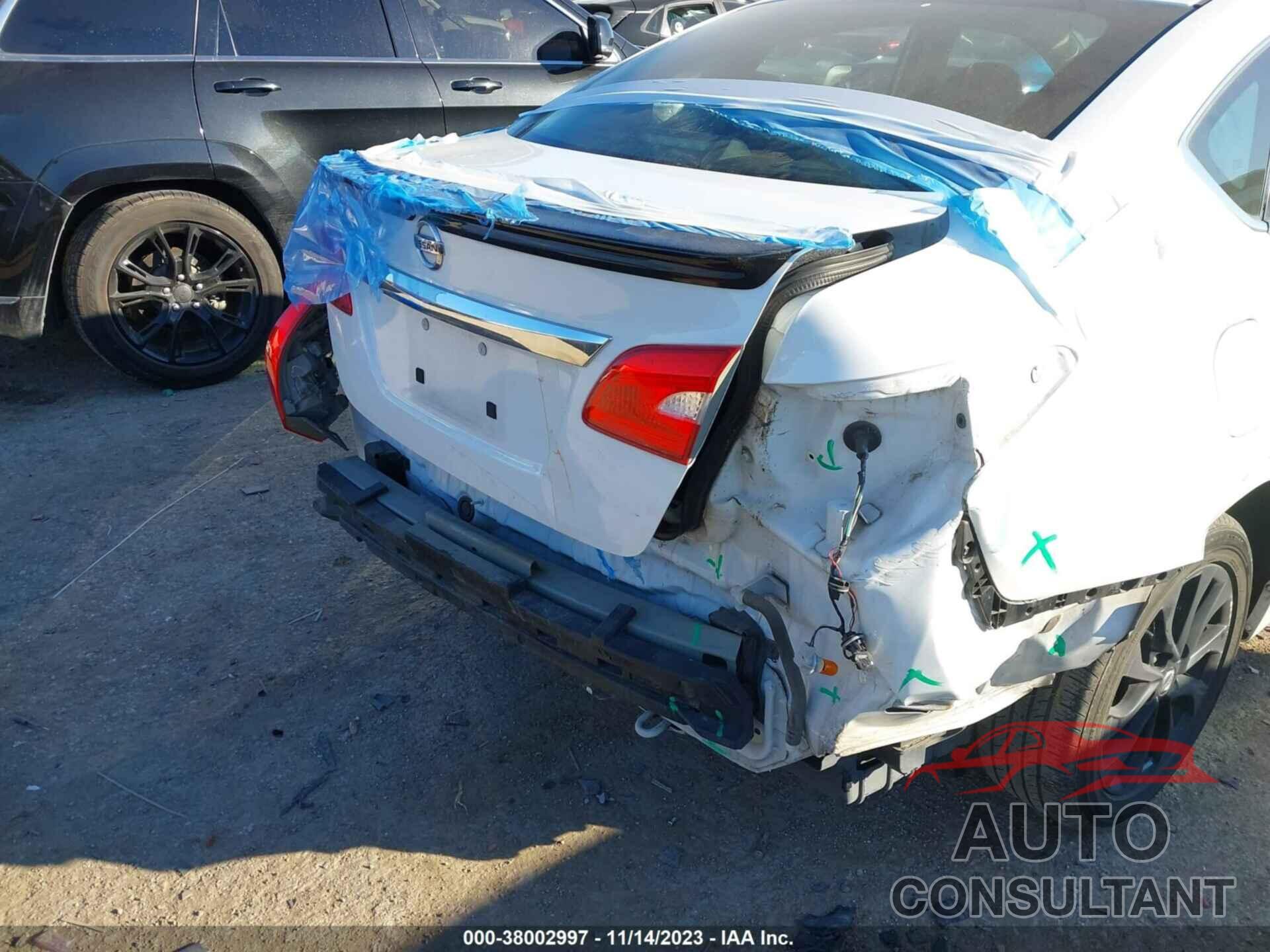 NISSAN SENTRA 2018 - 3N1AB7AP6JY279533