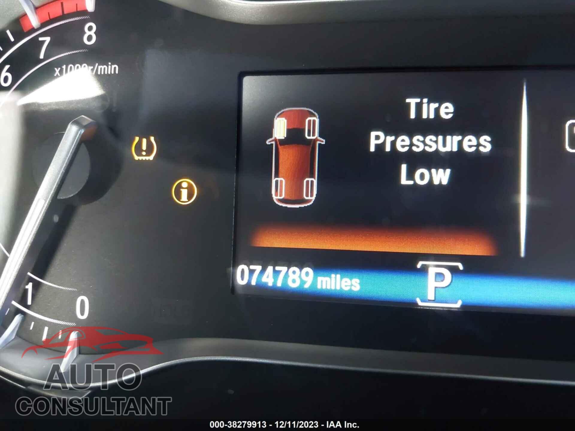 HONDA PILOT 2017 - 5FNYF5H96HB036385