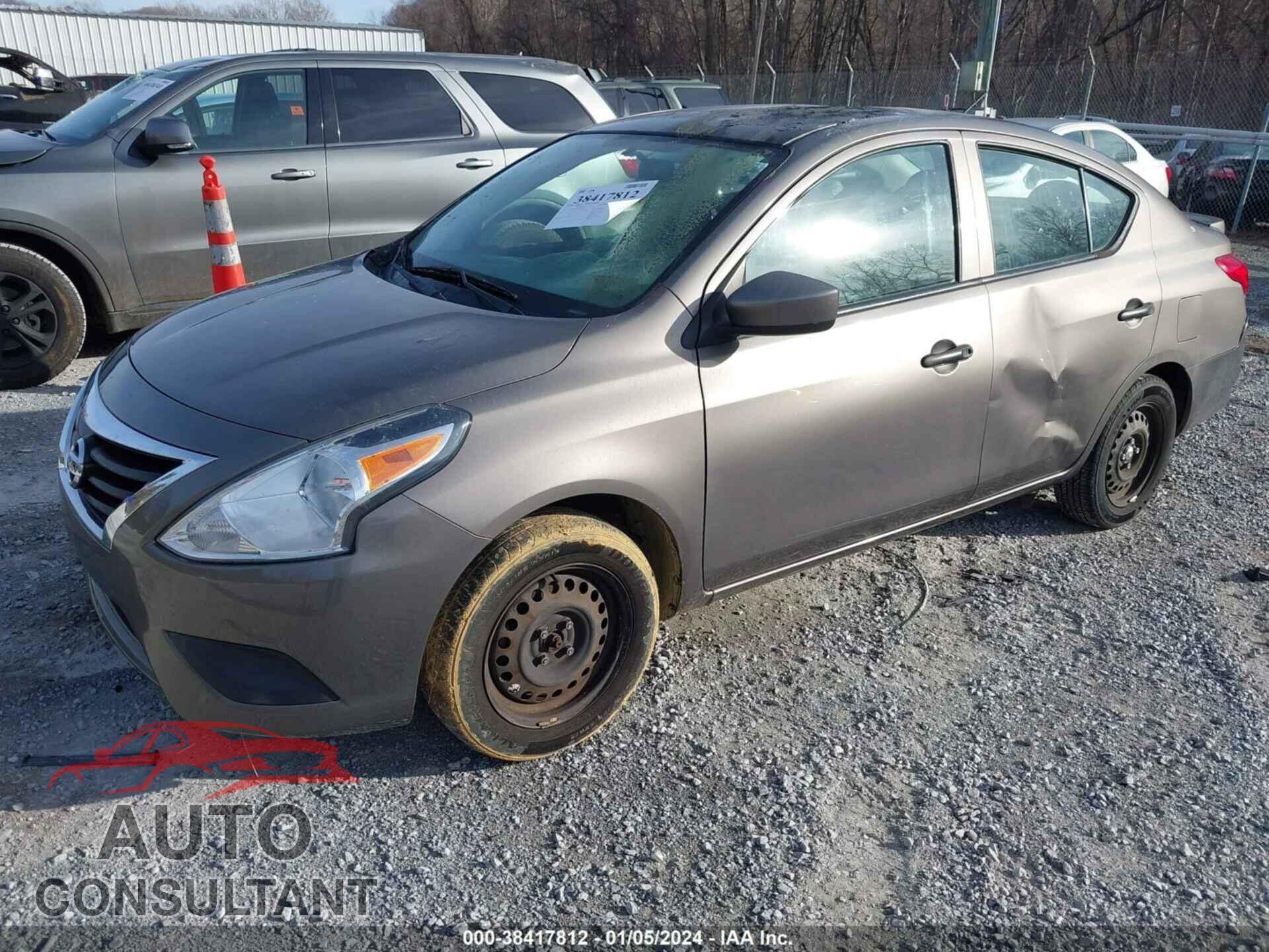 NISSAN VERSA 2017 - 3N1CN7APXHL881438