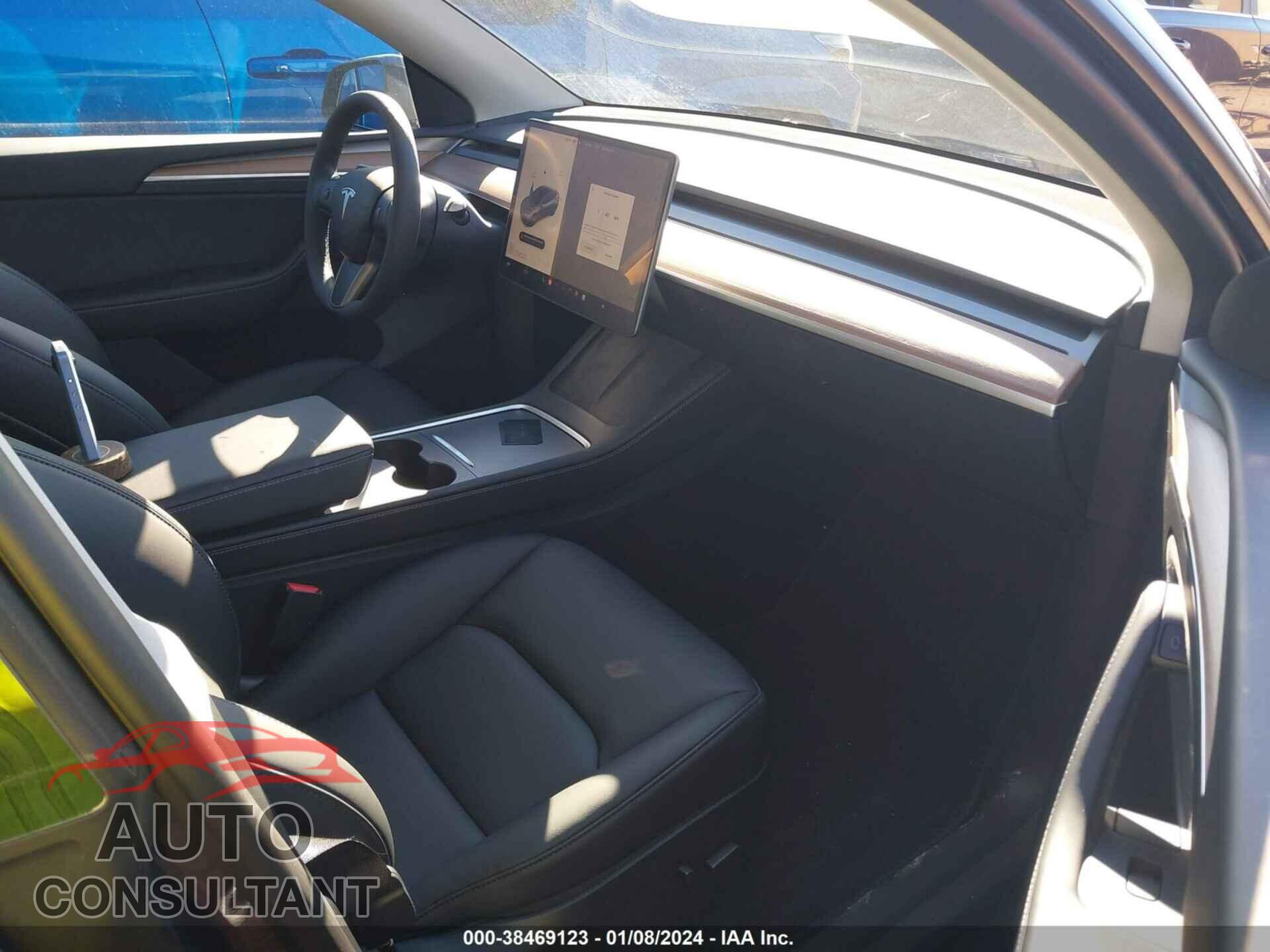 TESLA MODEL Y 2023 - 7SAYGDEF3PF871573