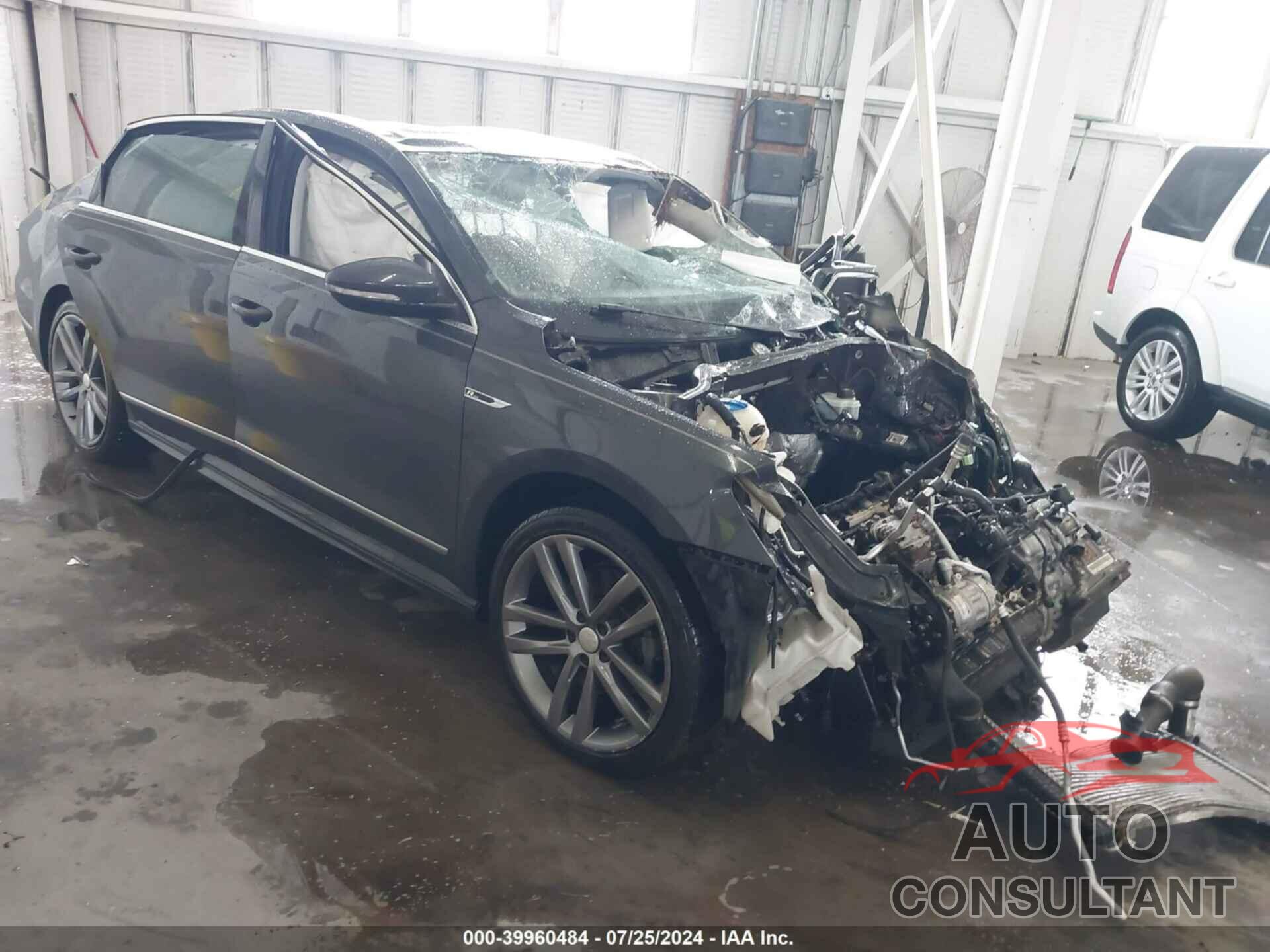 VOLKSWAGEN PASSAT 2017 - 1VWDT7A37HC009733