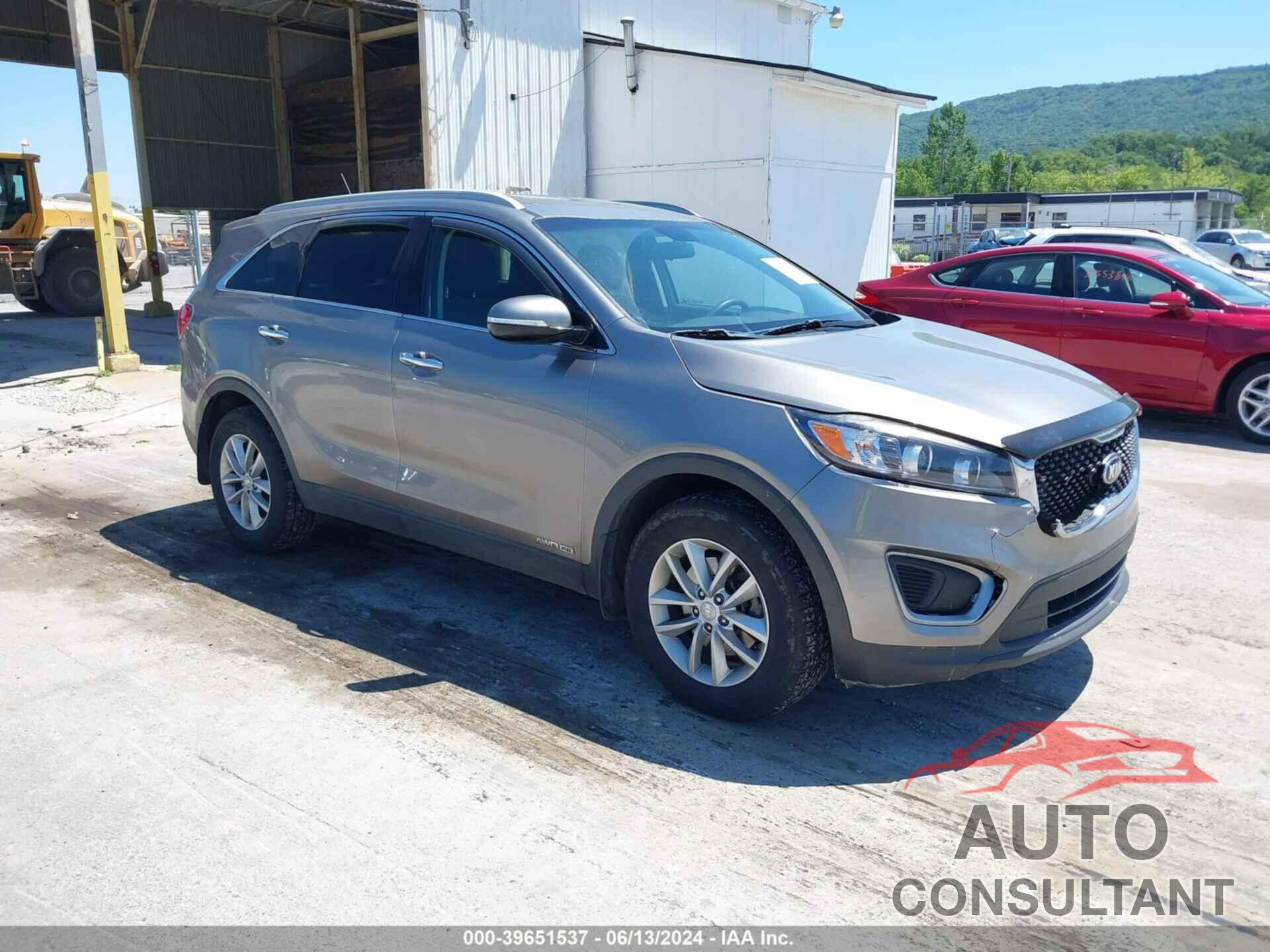 KIA SORENTO 2017 - 5XYPGDA51HG325192