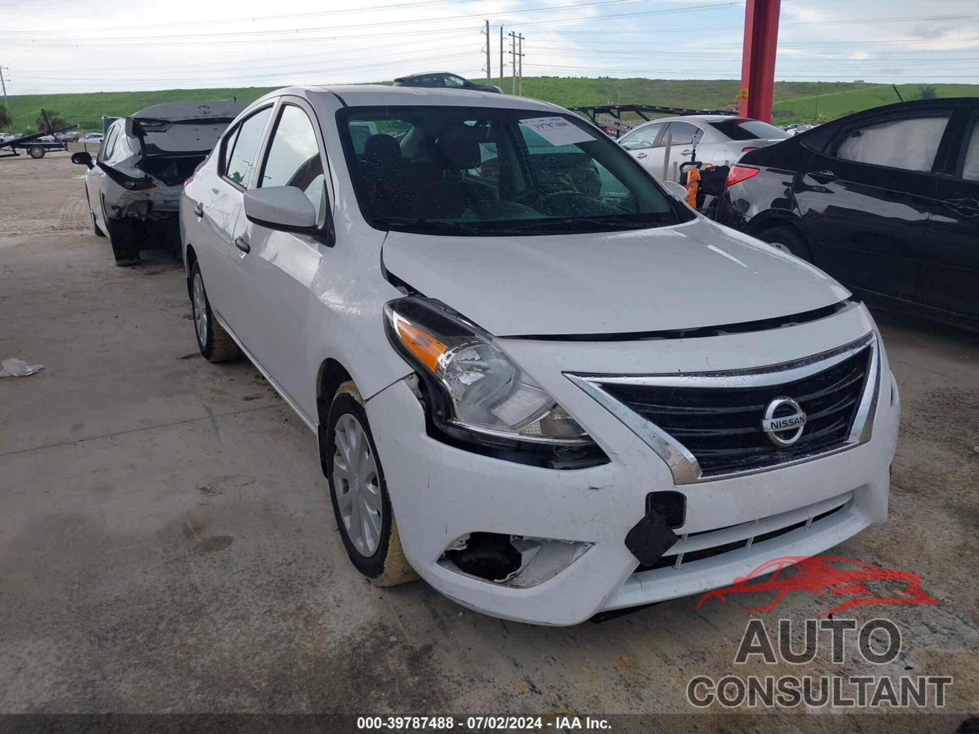 NISSAN VERSA 2019 - 3N1CN7AP6KL813399