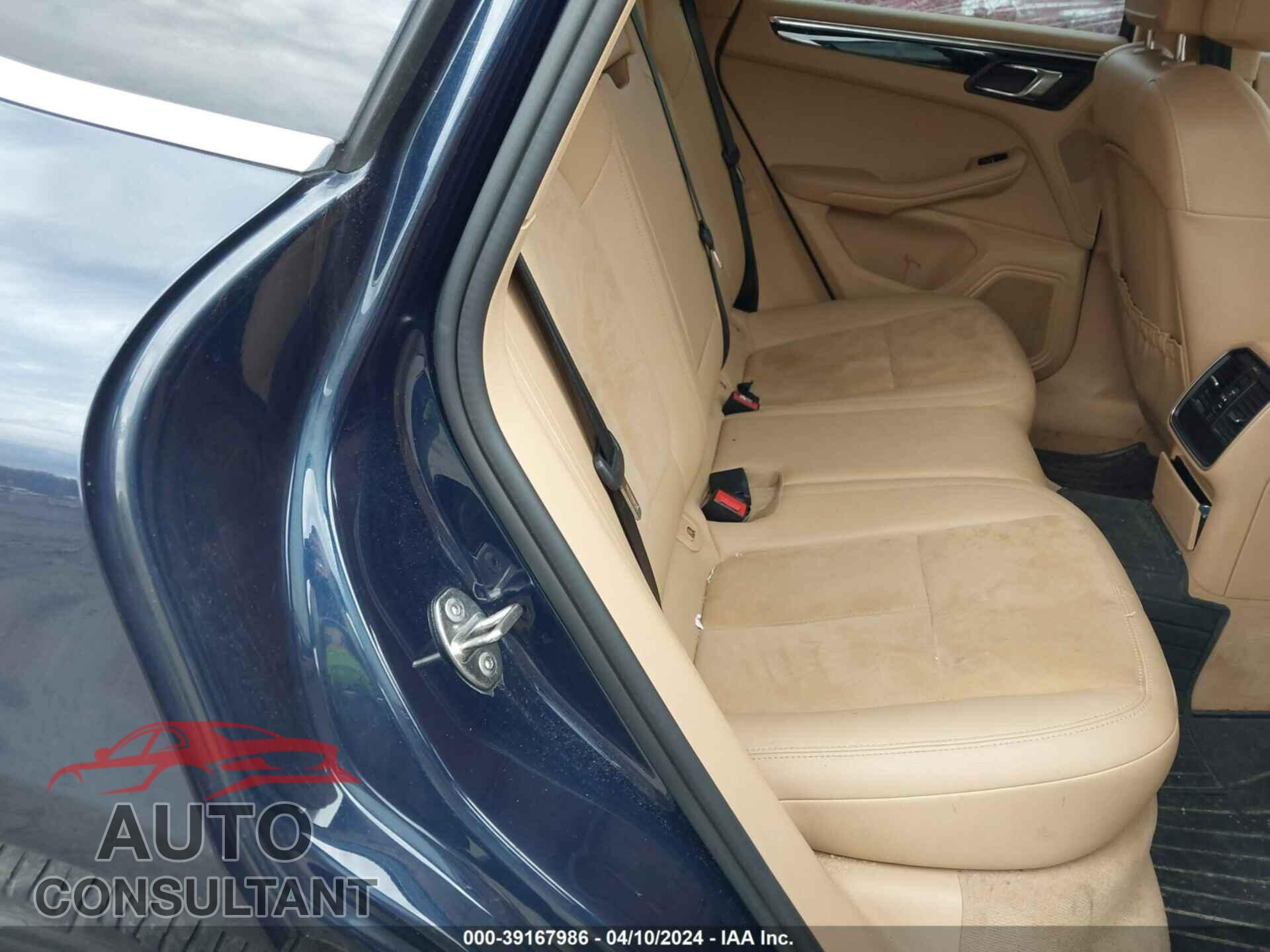 PORSCHE MACAN 2016 - WP1AB2A57GLB45645