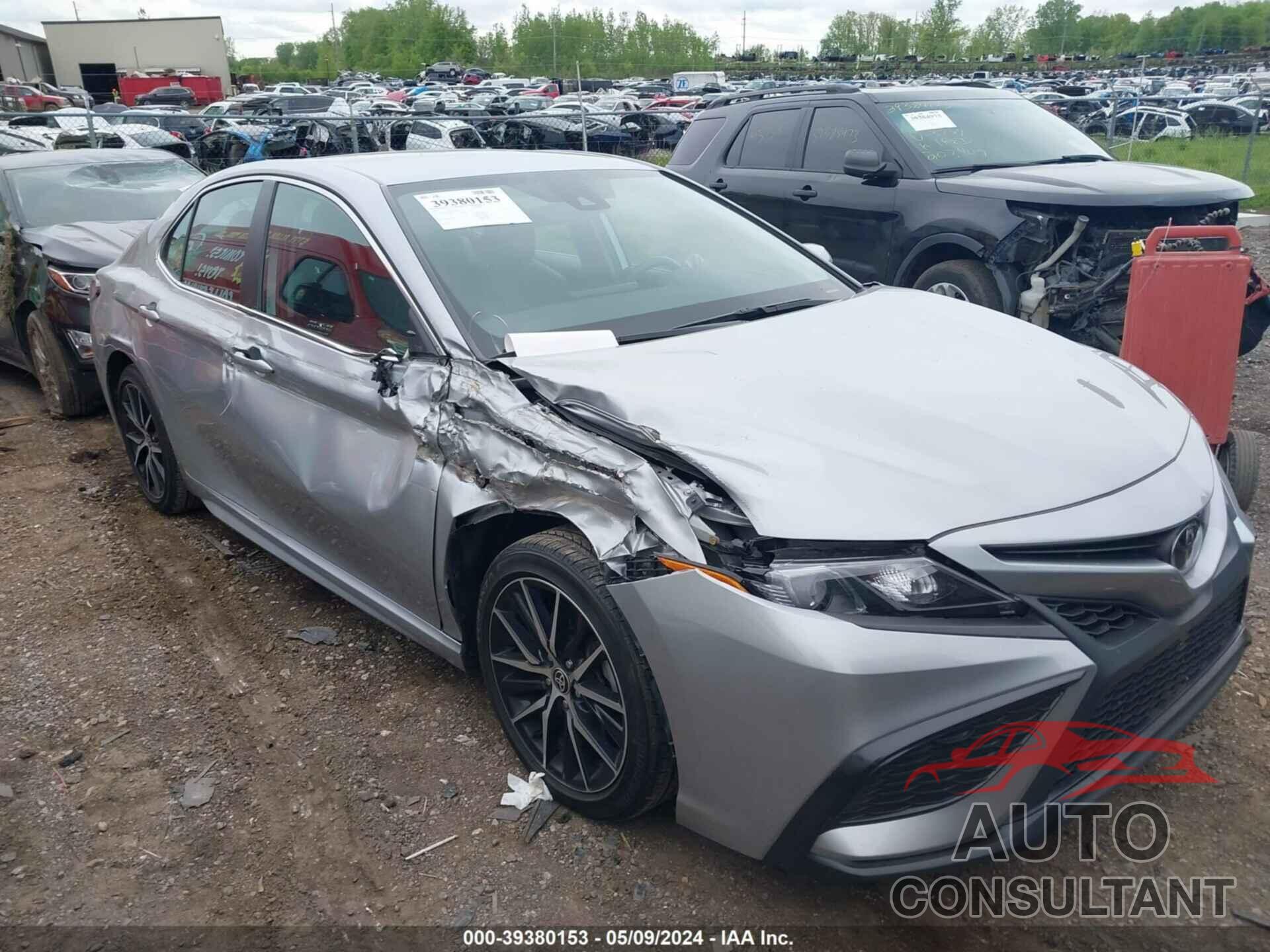 TOYOTA CAMRY 2022 - 4T1G11AK6NU005264