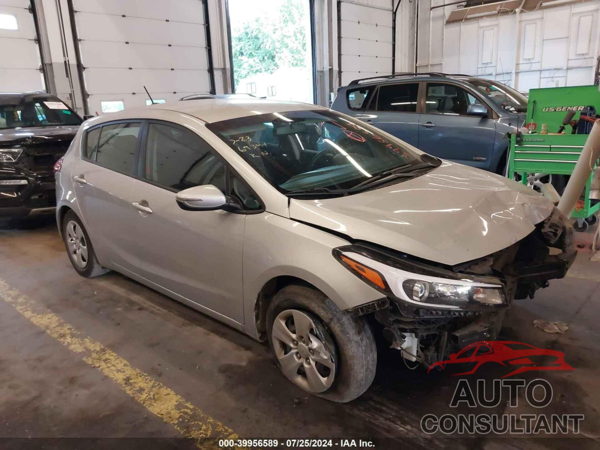 KIA FORTE 2017 - KNAFK5A80H5731092