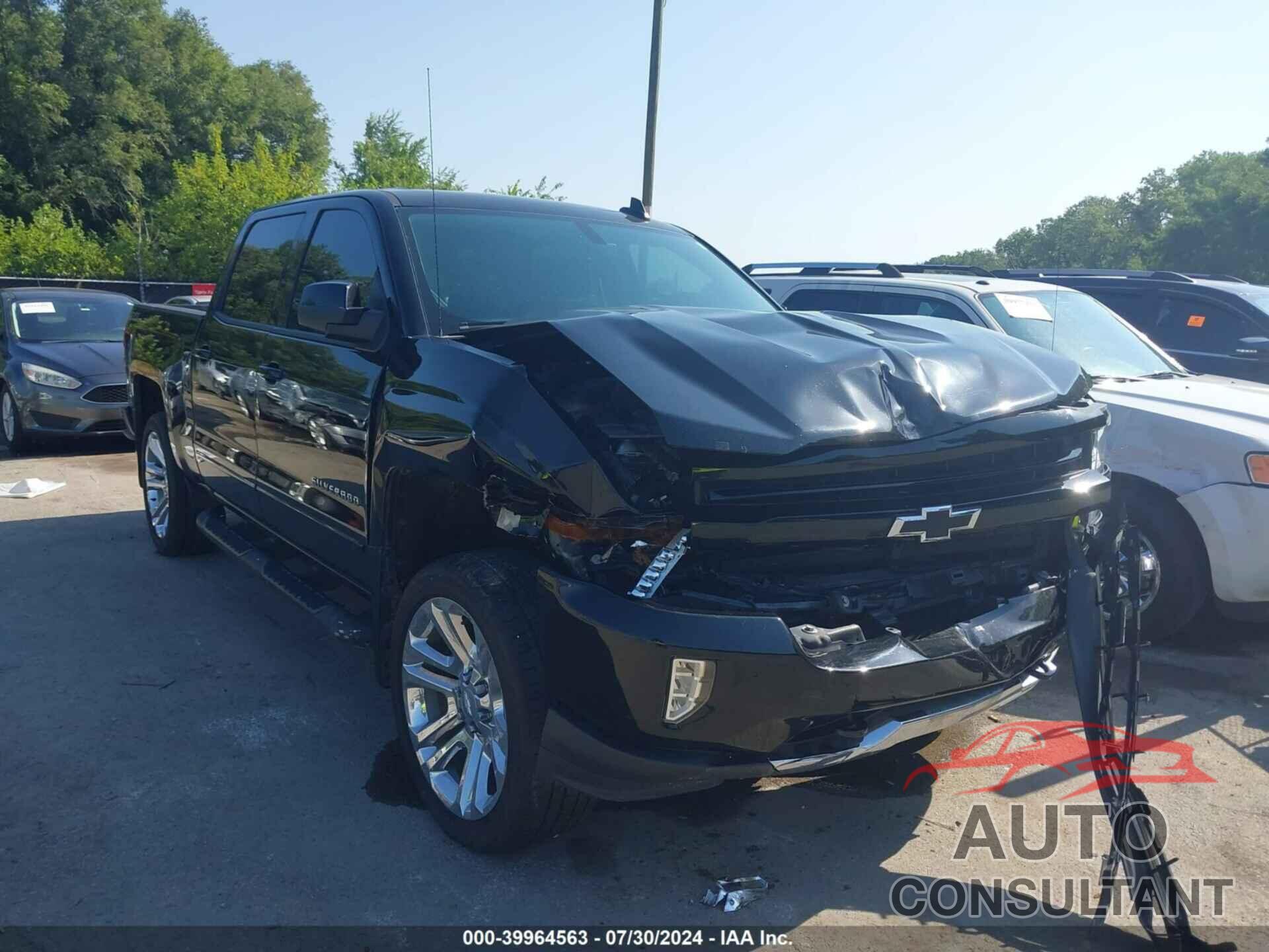 CHEVROLET SILVERADO 1500 2017 - 3GCUKREC4HG174566